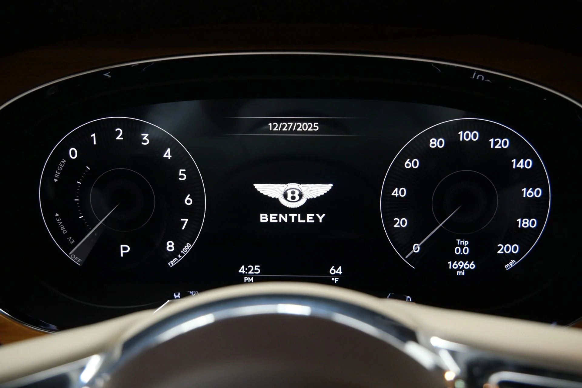 mph020_2455331460_Used_2021_Bentley_Bentayga_Hybrid_Mulliner_Driving_Specification_Four_Seat_Comfort_Specification_1767026081_367940a3a9