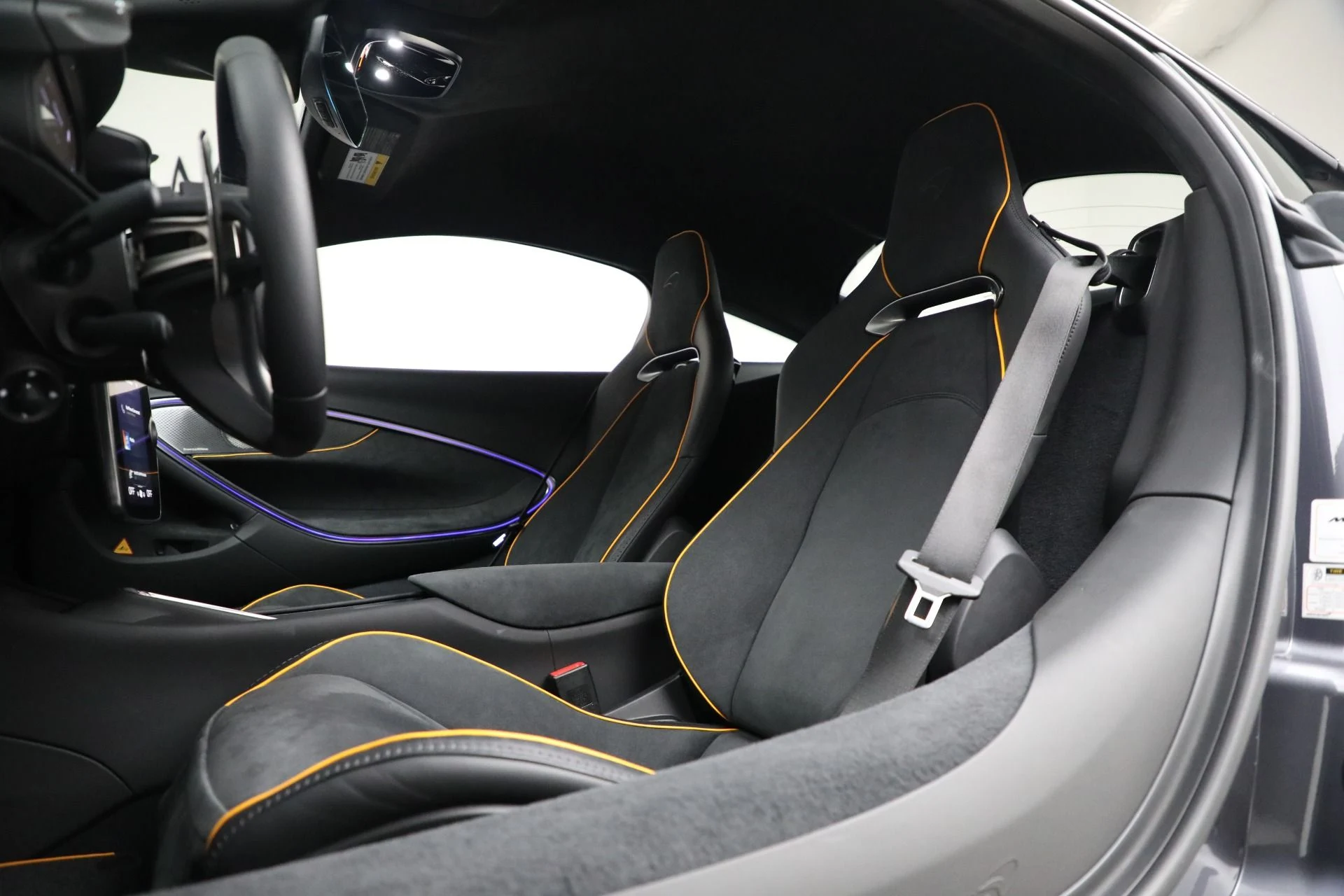 mph020_2455682853_New_2024_Mc_Laren_Artura_Performance_2da3eb2702