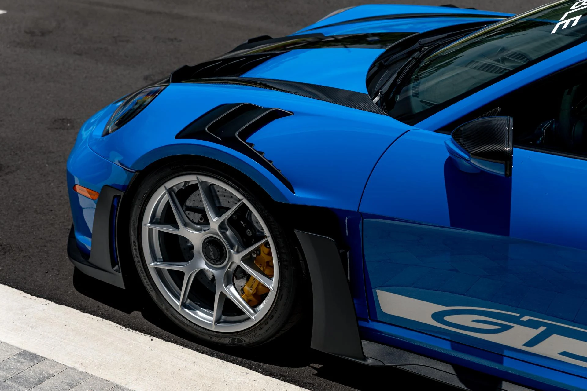 mph020_2457284949_551_p21_l_477381b0ad