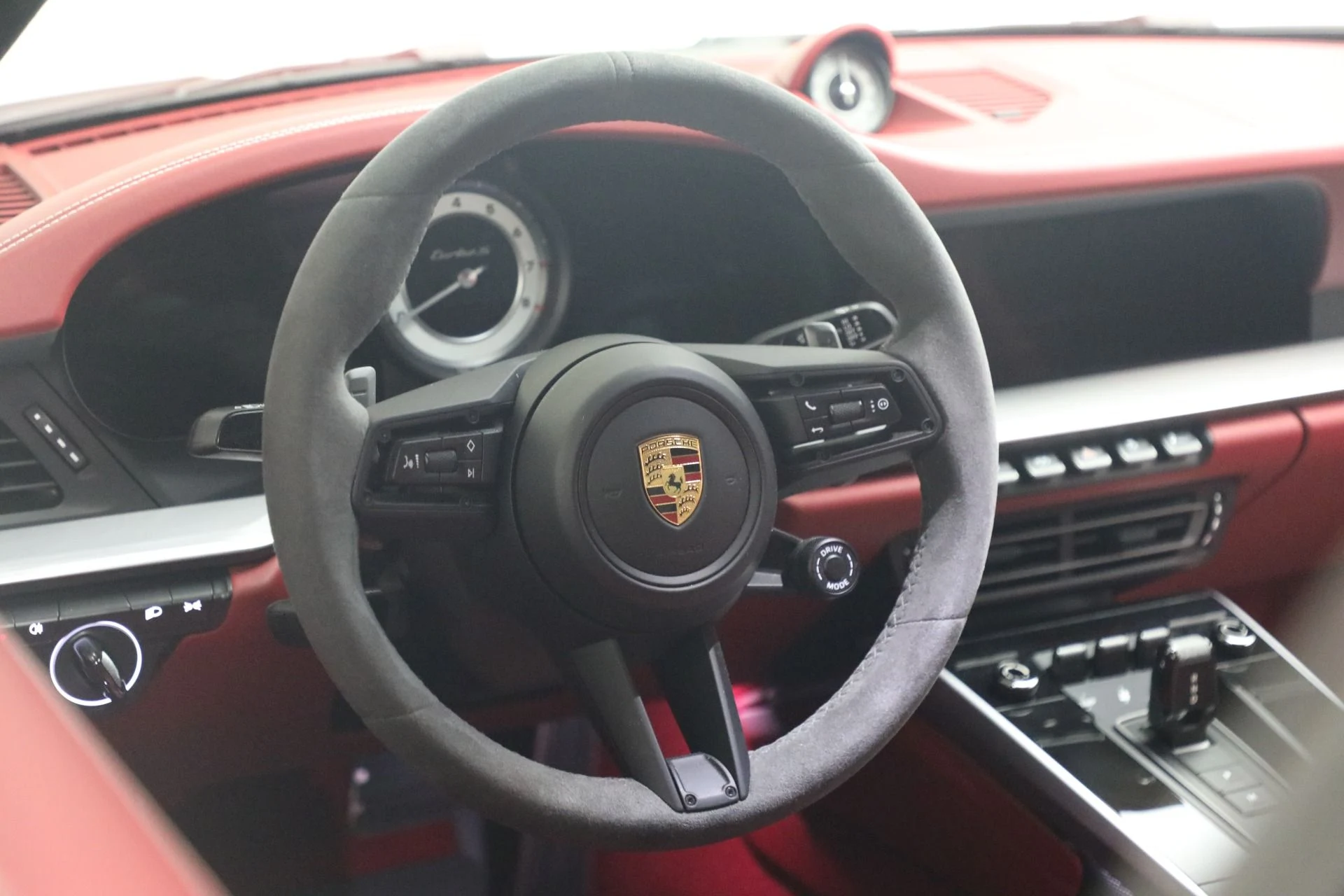 mph020_2464123076_Used_2022_Porsche_911_Turbo_S_1782750137_d61480f875