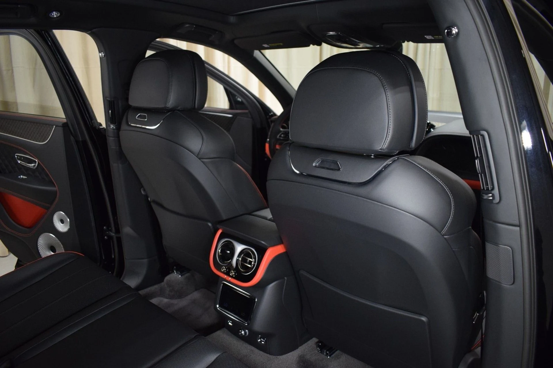 mph020_2467888330_70c5ba073ed234f0dfbc47be53ba7e2fx_47fee403ed