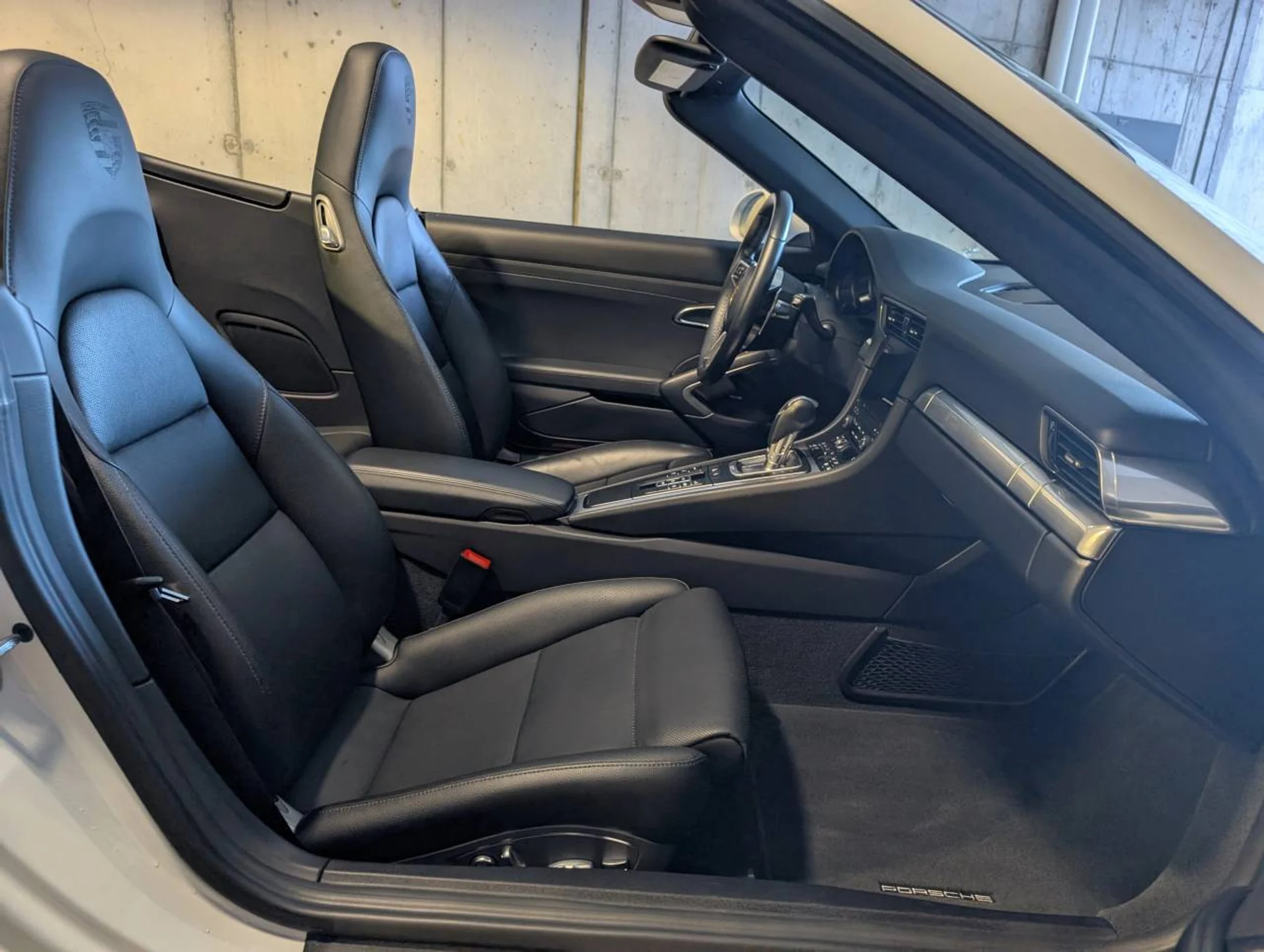 mph020_2467921822_1ecbf8d09d34fcf86a6d557459921d83x_51f694bbe3