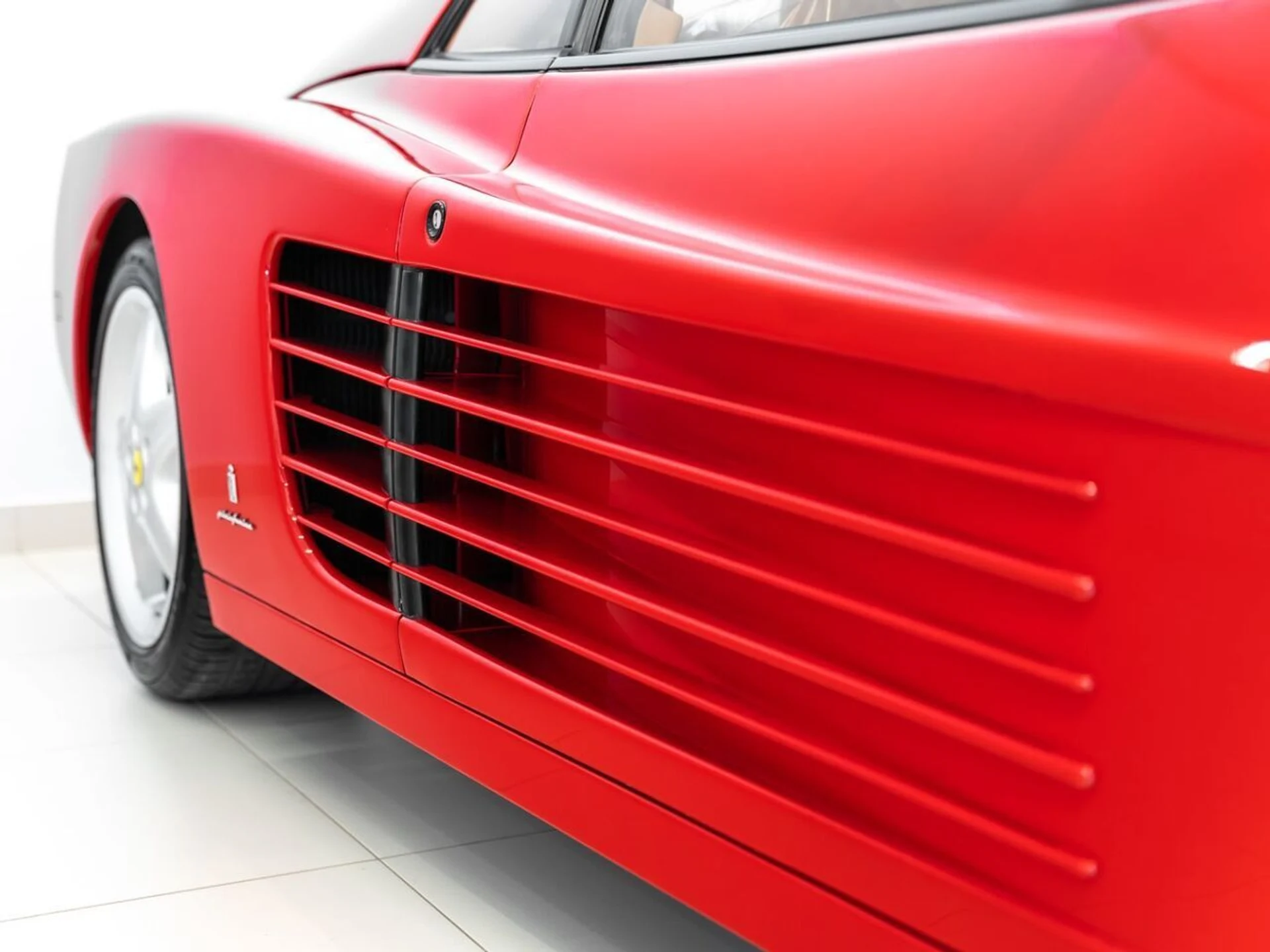 mph020_2468710878_ferrari_512_tr_1994_jpg_v_1758918548_b8d9038634