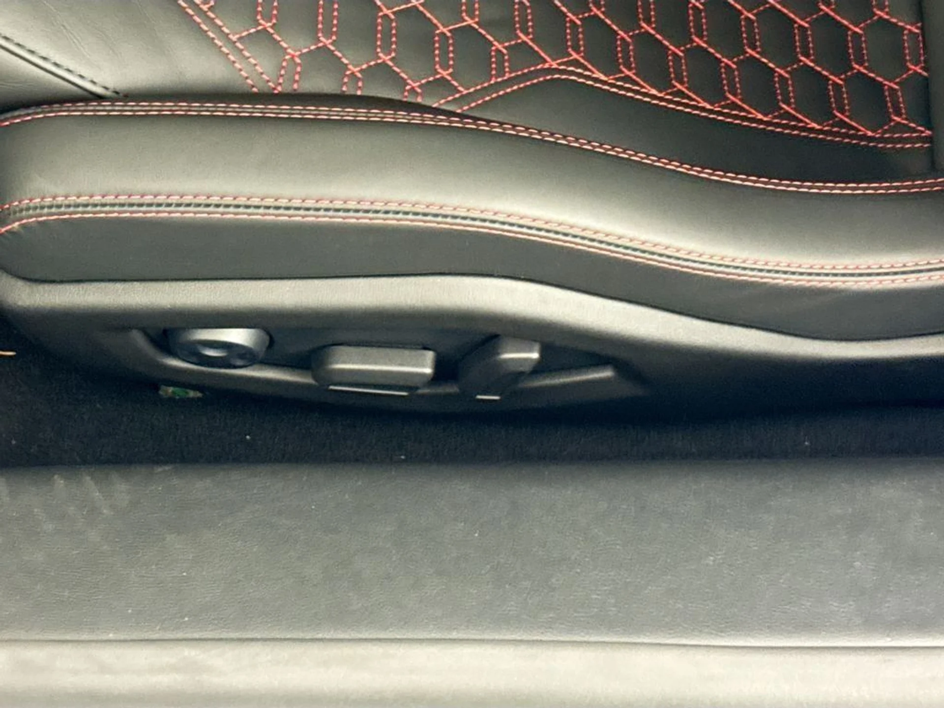 mph020_2470608742_97a7e32d3a835381cb1dd5c814d4887d_23bf04d85b