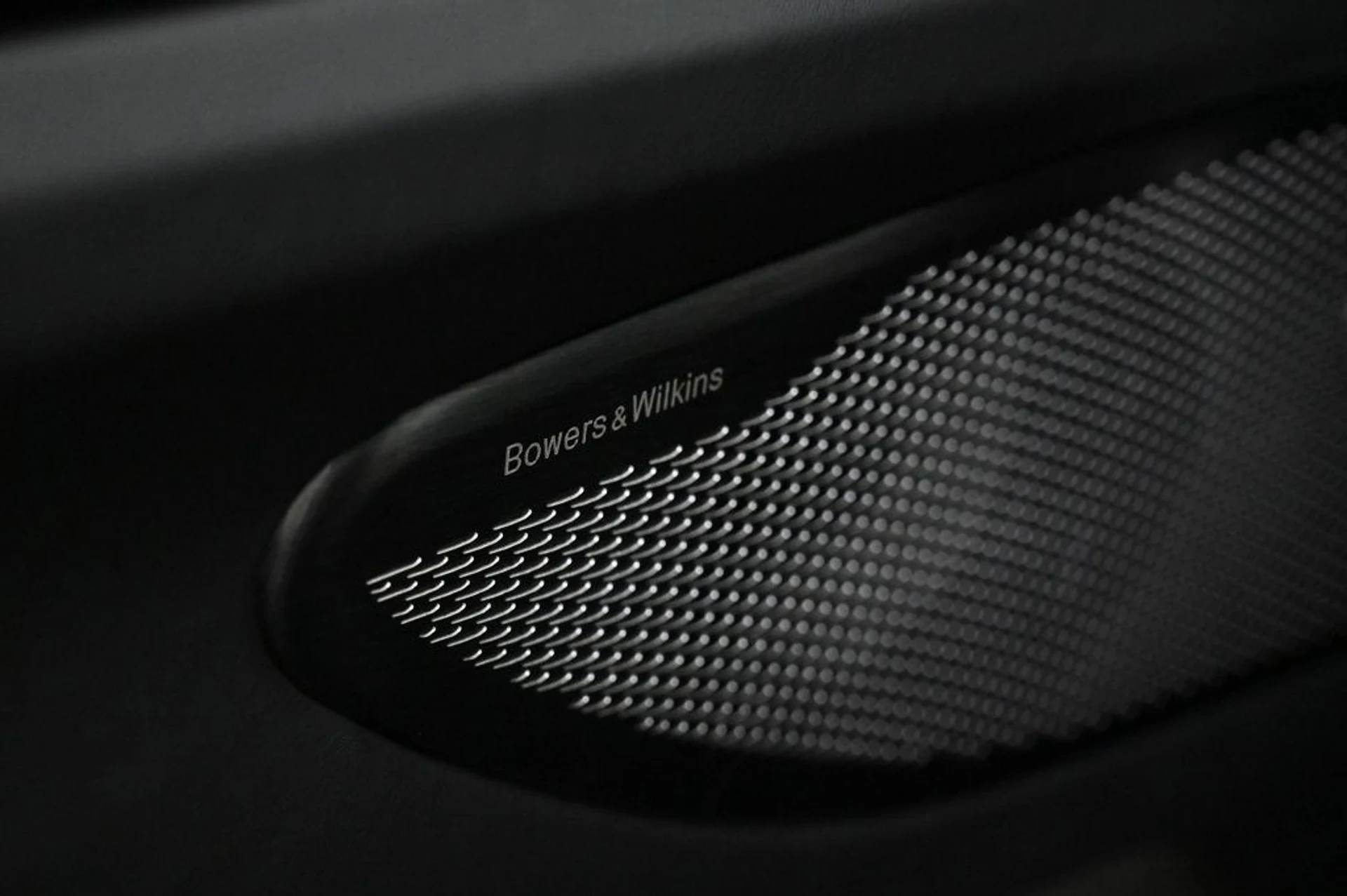 mph020_2473955566_new_2026_aston_martin_vantage_sroadster_11350_22966411_20_1024_6db2c4a3dc