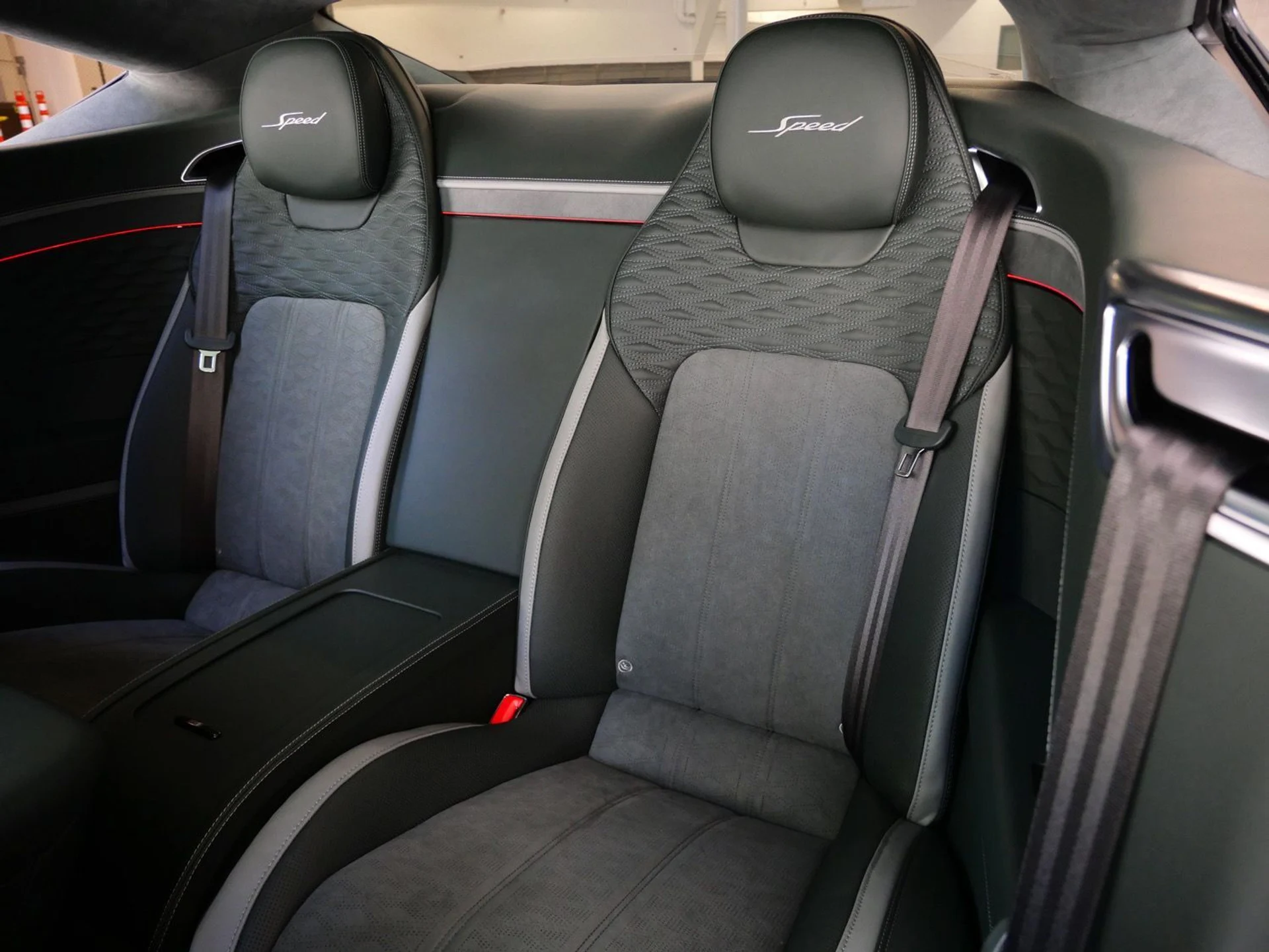 mph020_2476984135_d1c2b05116dacb8c035f62db28df1e87x_4f5d4af43c