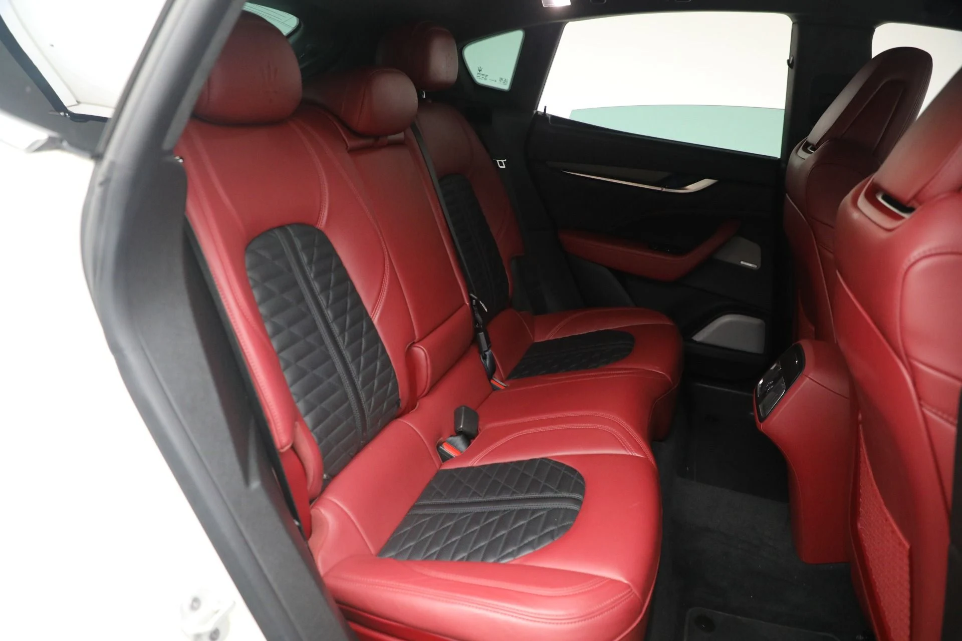 mph020_2483279295_Used_2022_Maserati_Levante_Modena_face2139dc