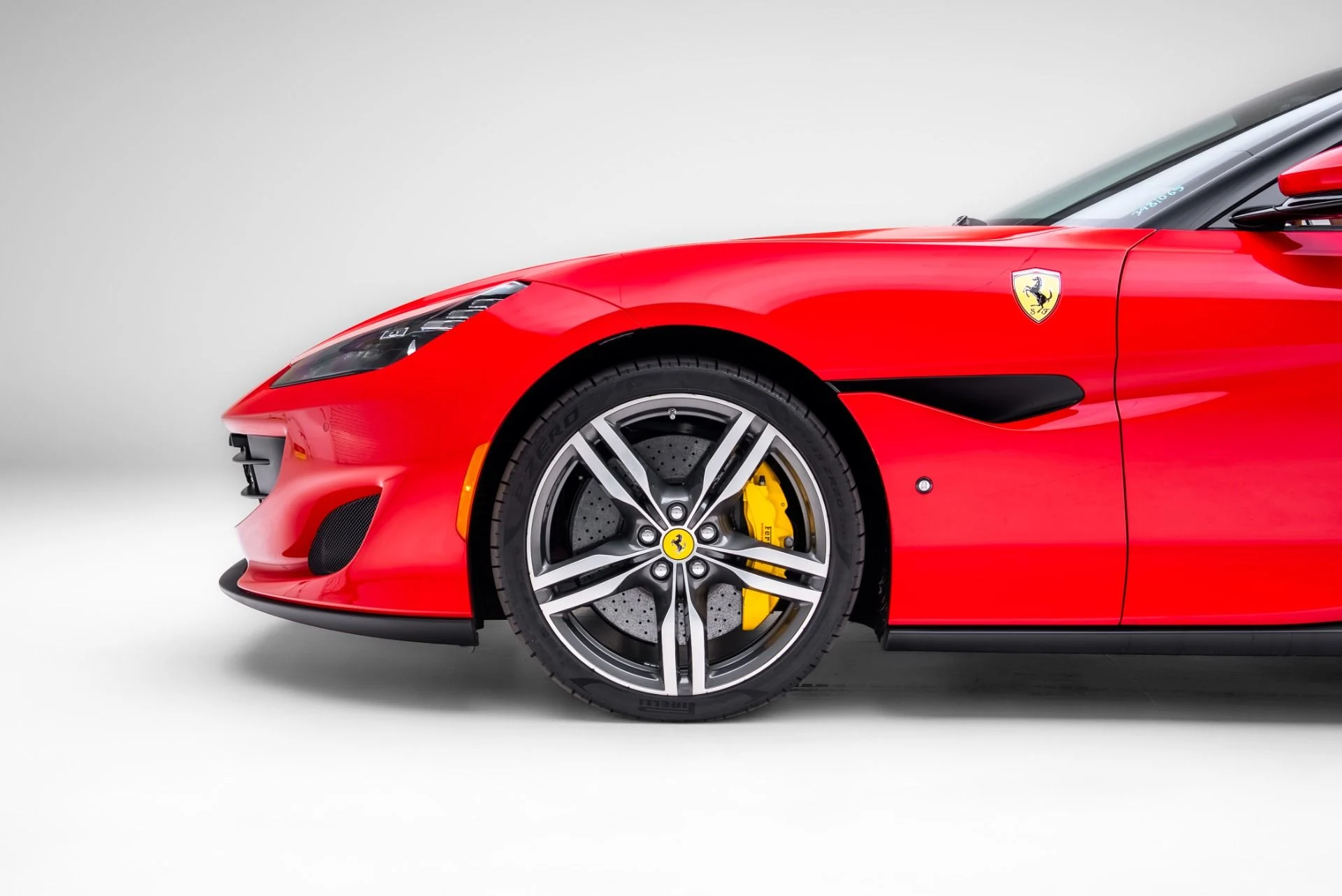 mph020_2484333396_Used_2020_Ferrari_Portofino_1772051589_d321396166