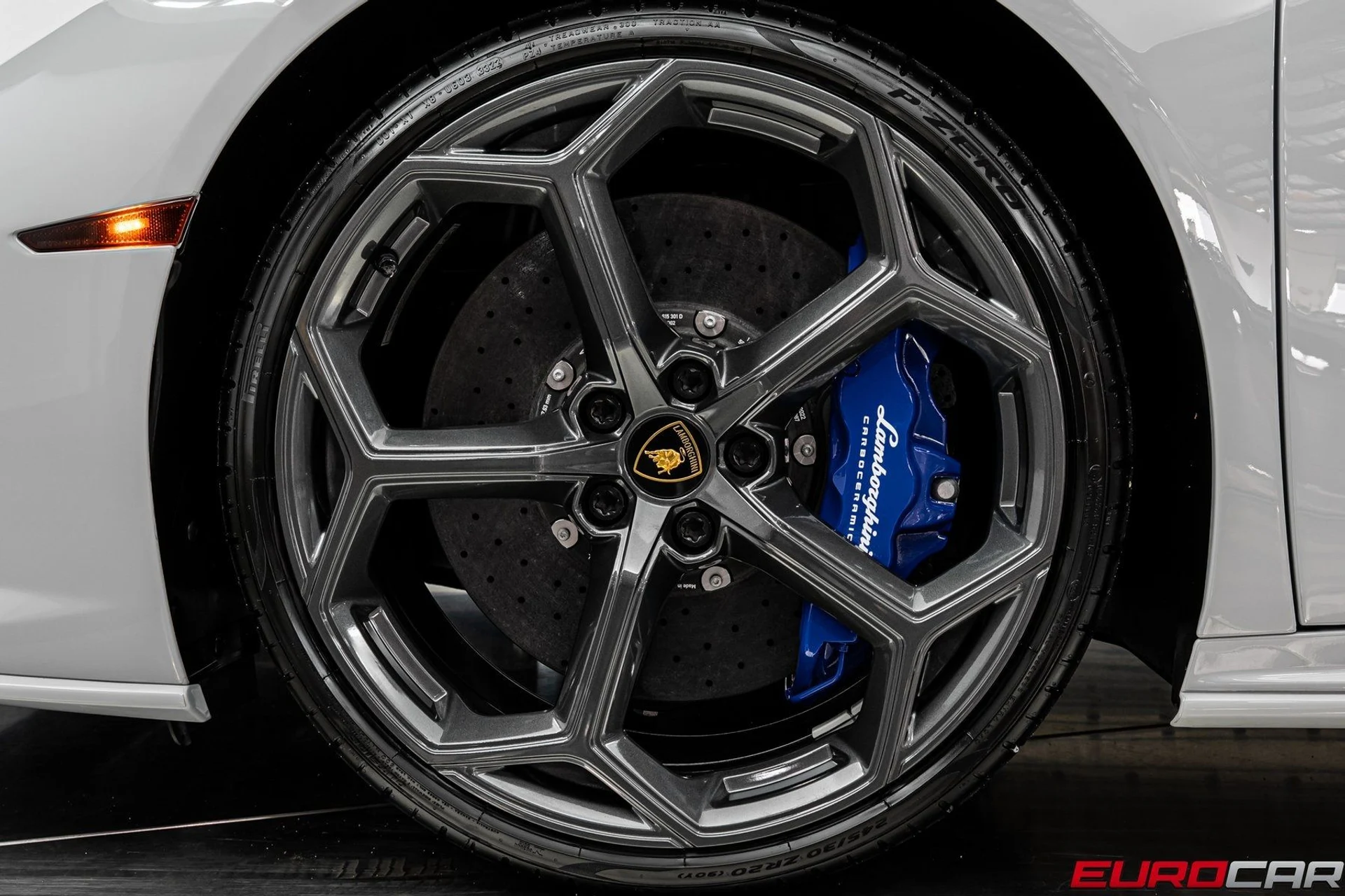 mph020_2484933893_image_21_f18024796a