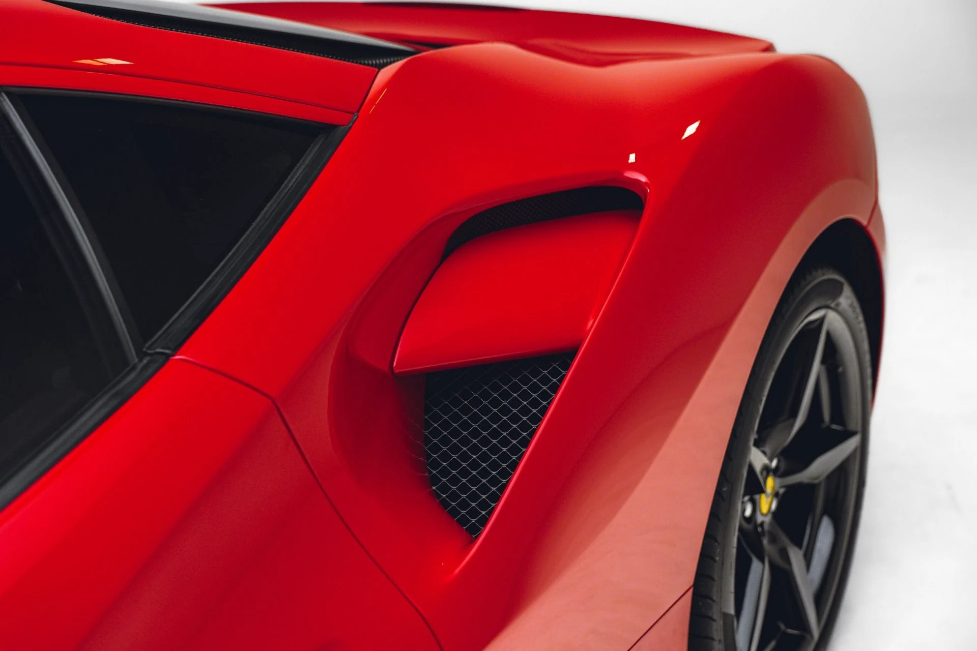 mph020_2485897411_Used_2017_Ferrari_488_GTB_1781799290_533b0a585f