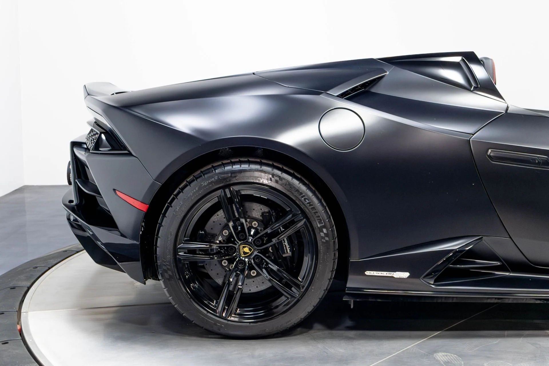 mph020_2488119259_Used_2021_Lamborghini_Huracan_EVO_EVO_Spyder_1780949077_13d9c001fd