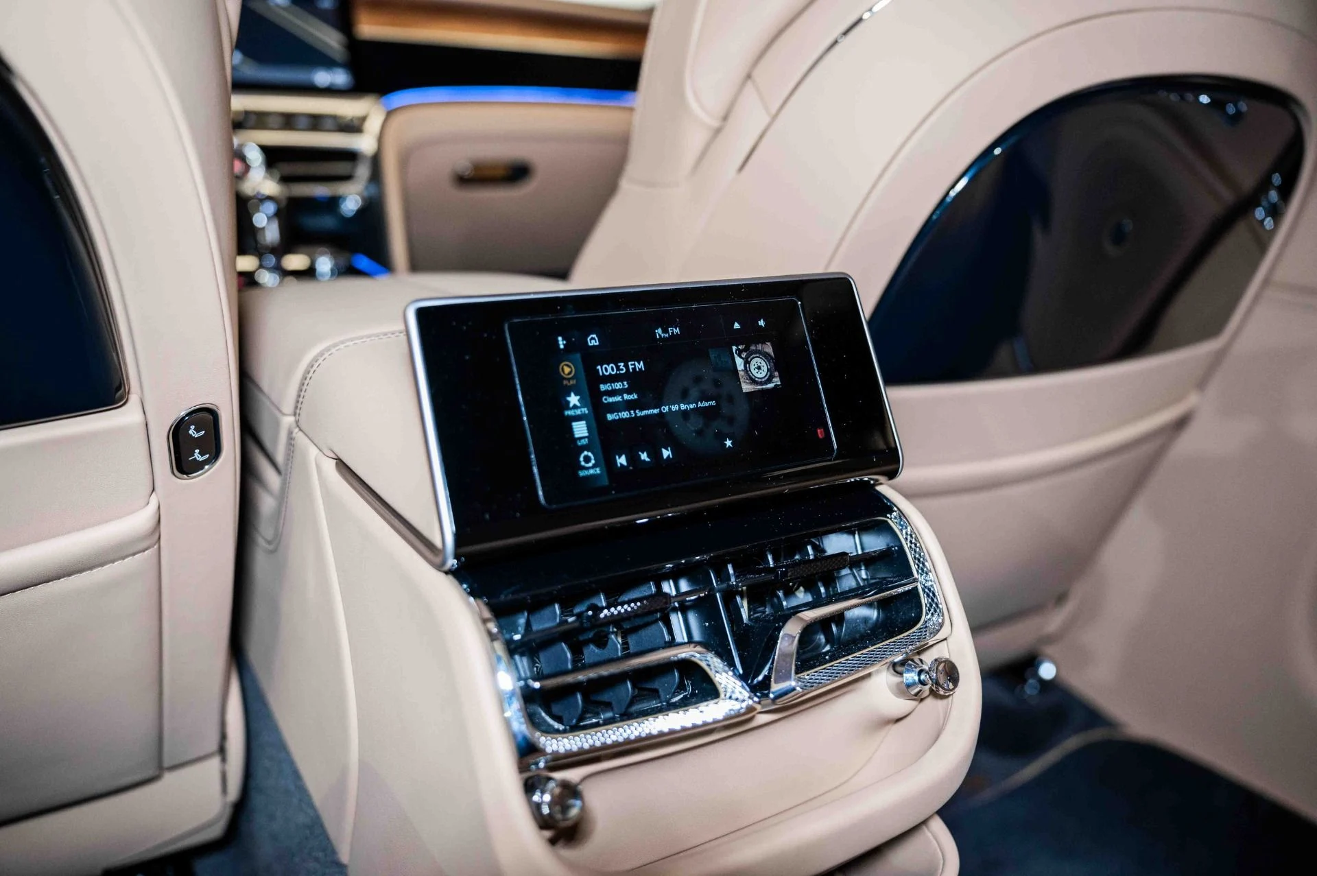 mph020_2490912479_Used_2024_Bentley_Flying_Spur_Edition_8_1717257938_c1d55c7f78