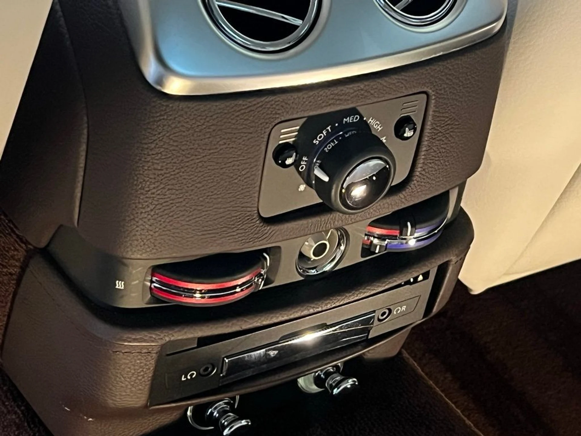 mph020_2492869827_f3d3ea1108d56a37e212900bf6d3bad3x_f44a7dd0fa