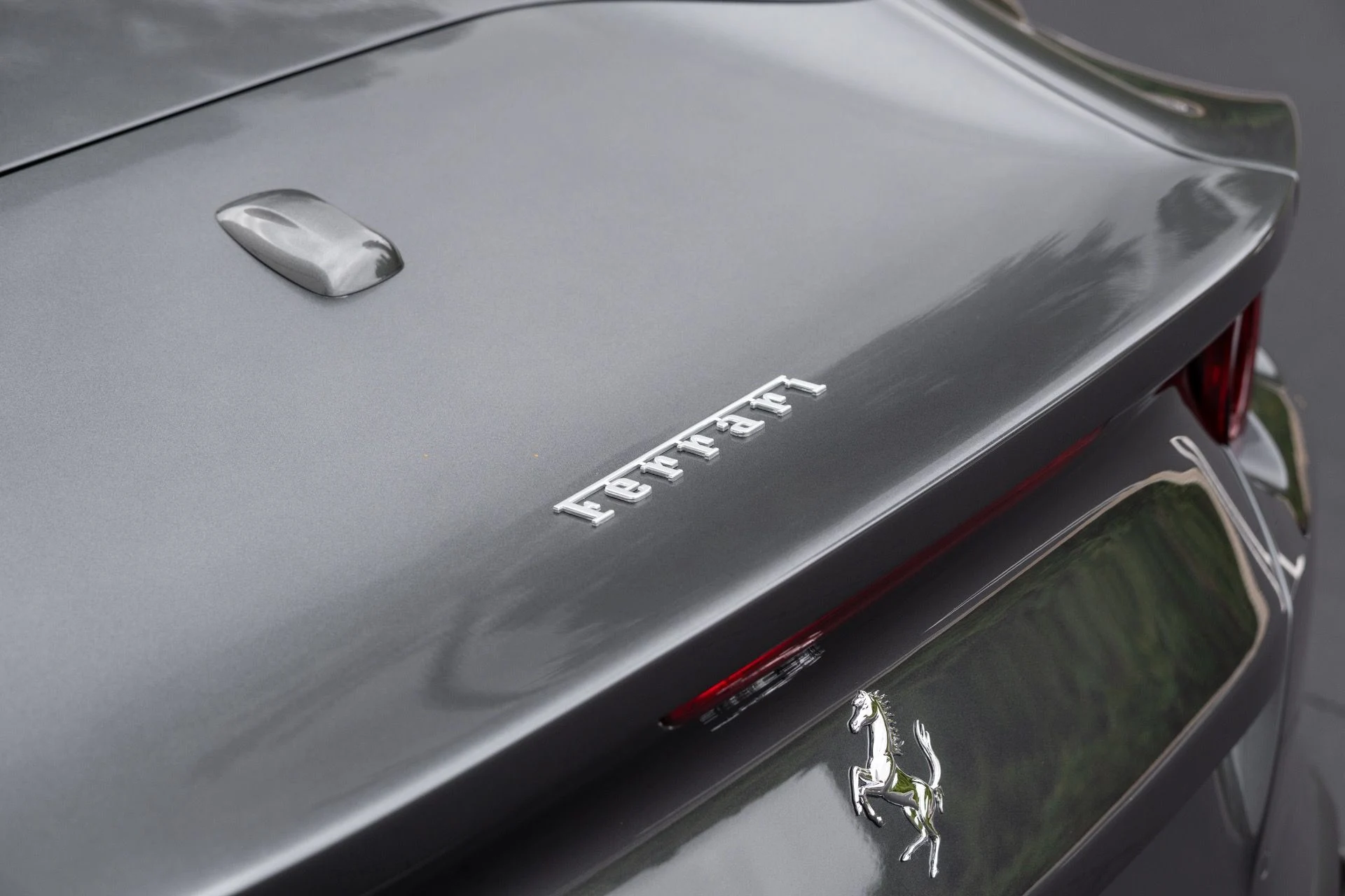 mph020_2495672969_Used_2022_Ferrari_812_GTS_1768275128_fe3a257d3c