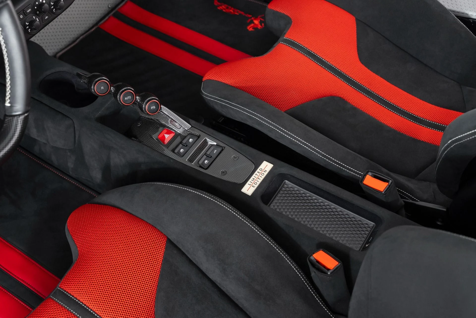 mph020_2511172326_Used_2015_Ferrari_458_Speciale_Aperta_1760034941_457fabd6fd