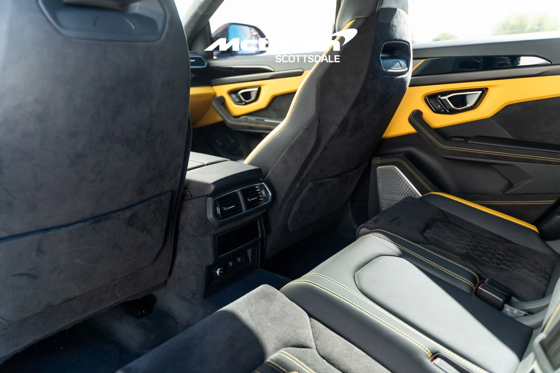 mph020_2515598743_Used_2023_LAMBORGHINI_URUS_S_1774894850_7320d5141c