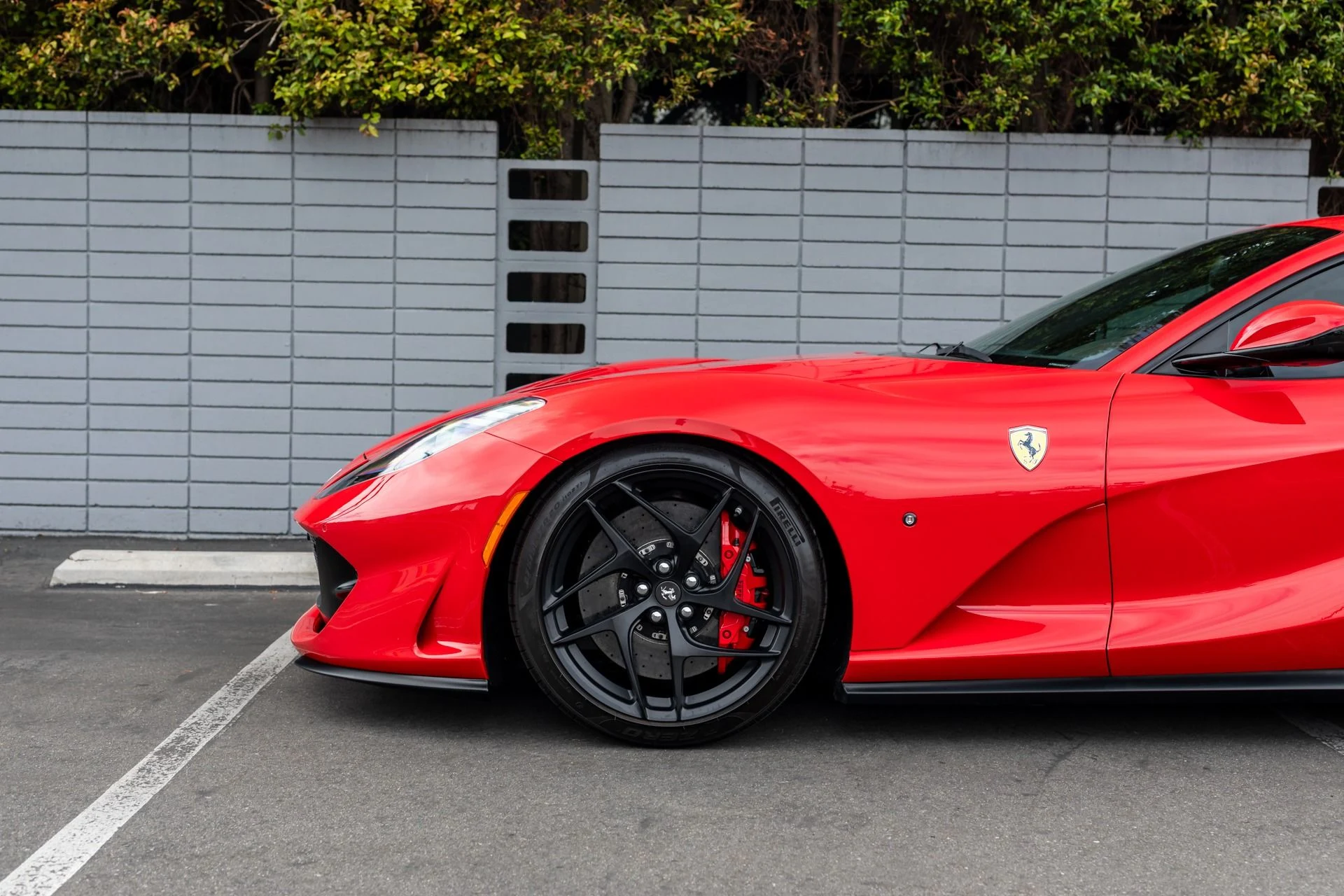 mph020_2516436167_Used_2019_Ferrari_812_Superfast_1744740799_1f763ad063