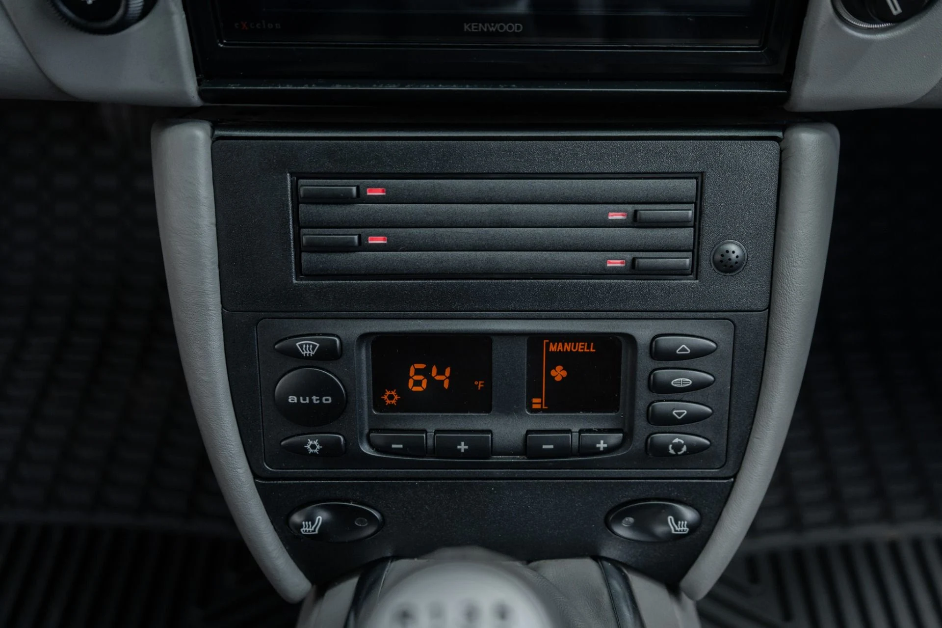 mph020_2516791047_Used_2003_Porsche_911_Turbo_1776447916_baac527d45