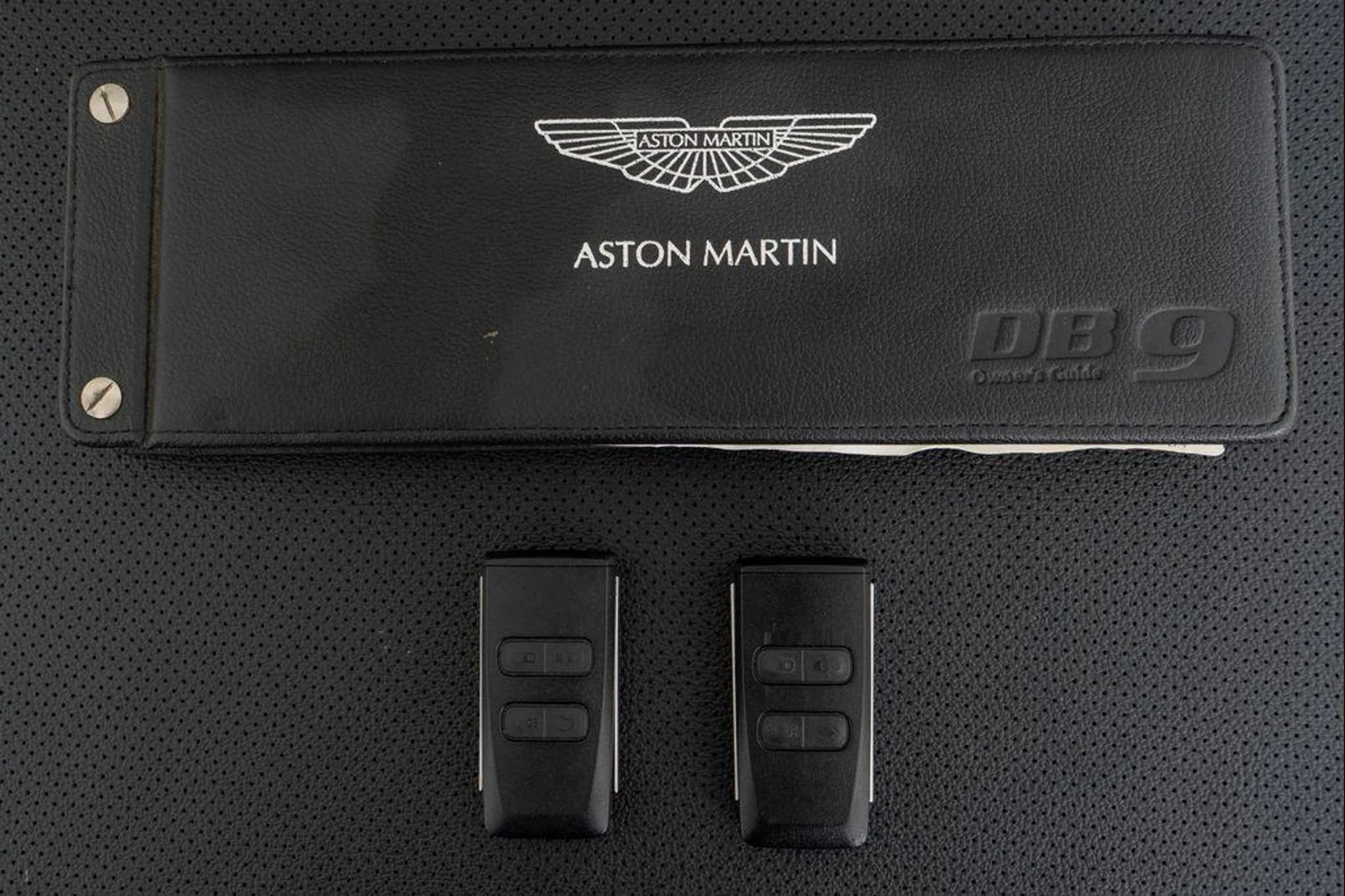 mph020_2519285971_KGZ_69_Luy_Fd0l_Ot4_G1_Cl_F_Bo_Xp0_869954c659