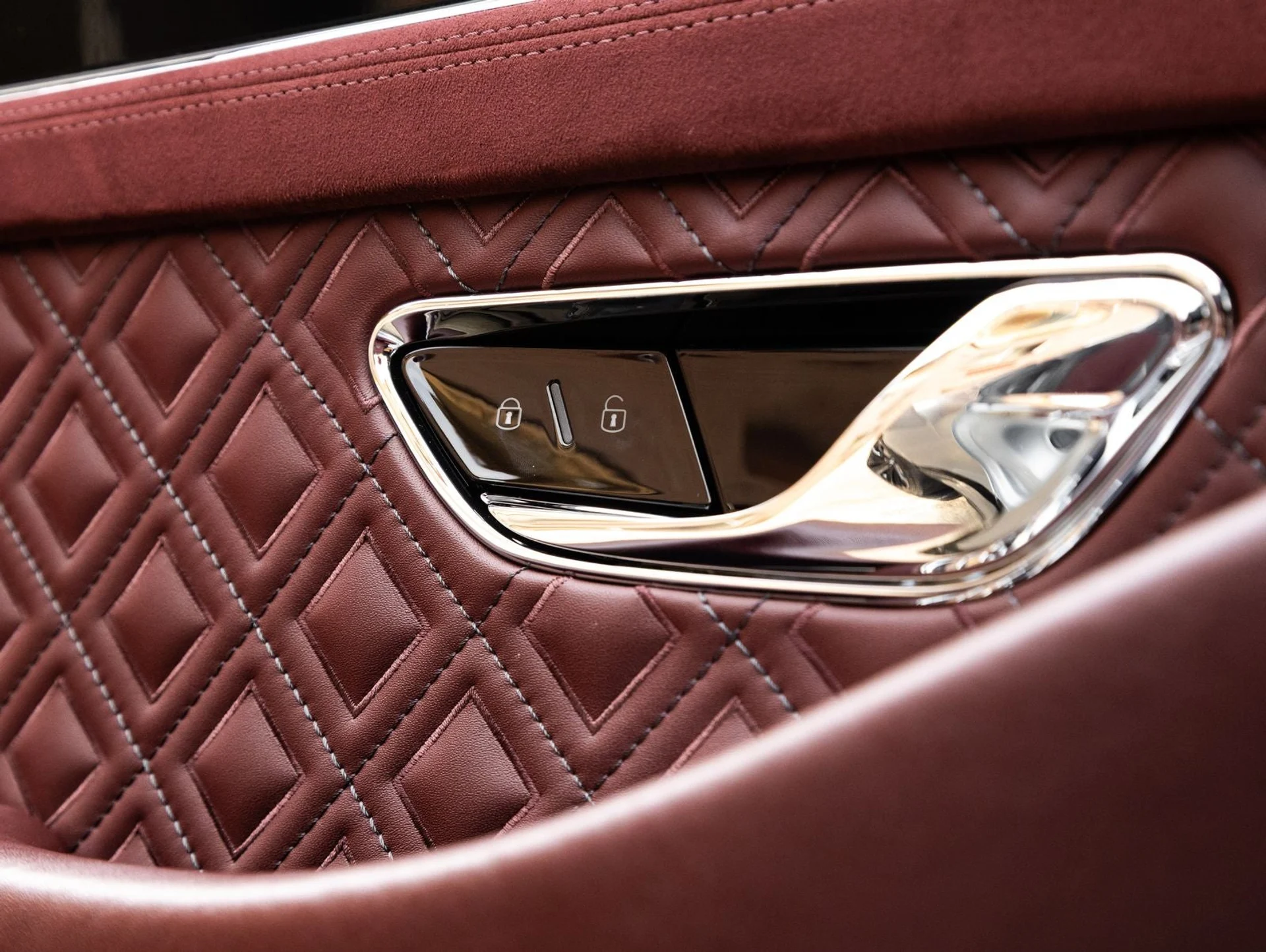 mph020_2520174009_21_0f44e4213a