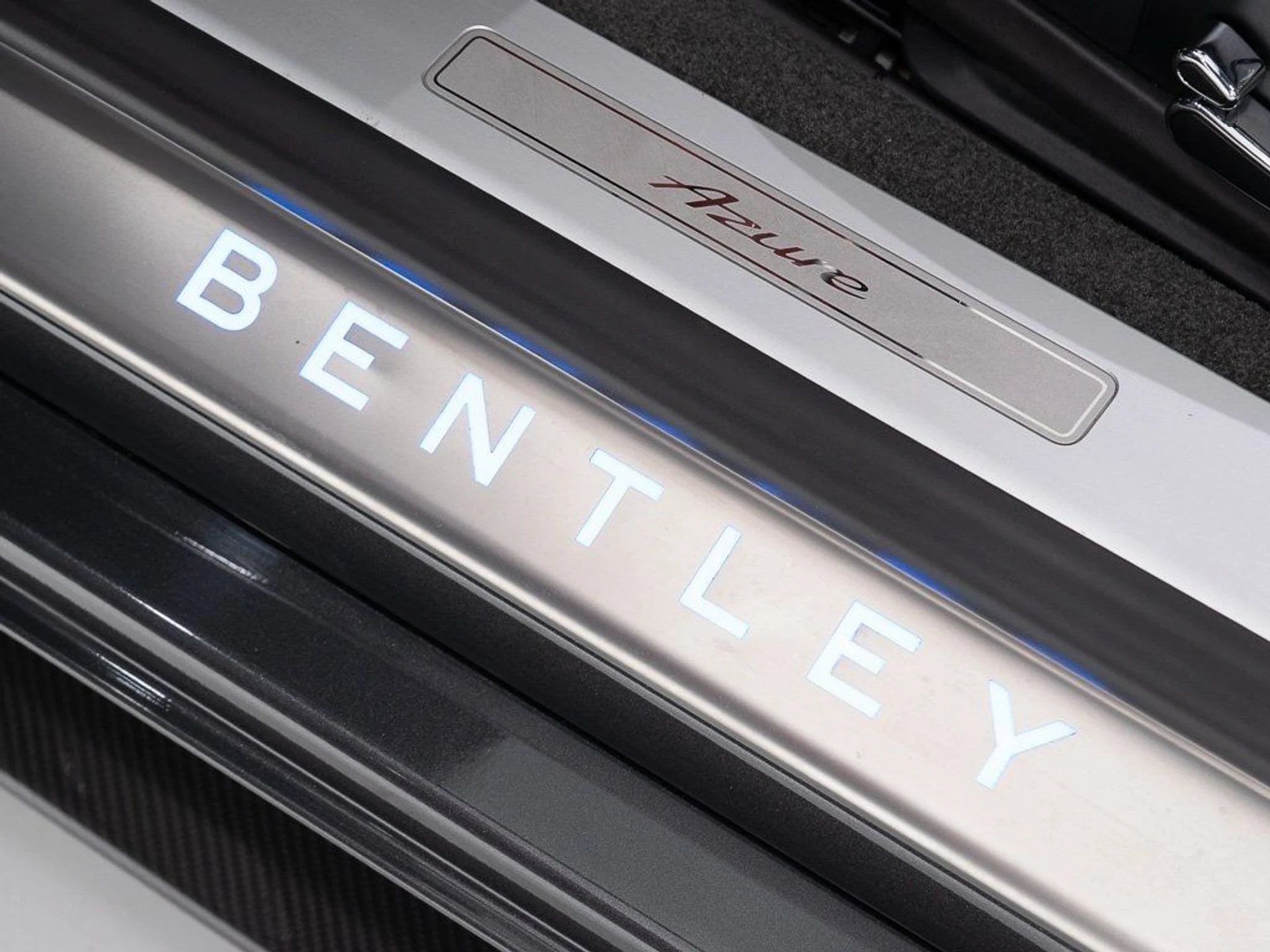 mph020_2521978988_307a8e6cfd21a95038bbe3dcad516ceb_1b6cc55dae