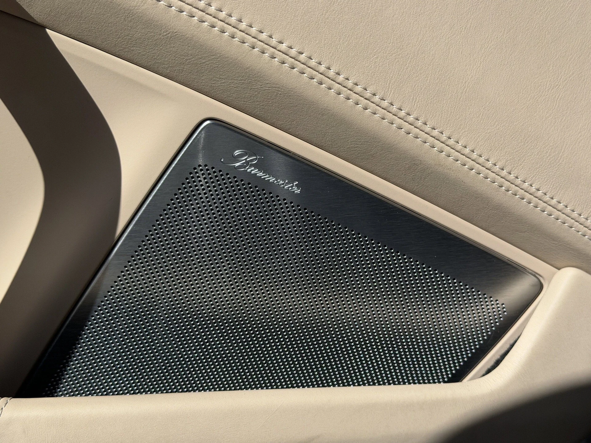 mph020_2529796474_f1309da611821de60eb4705cd13a9056x_28b1551d5c