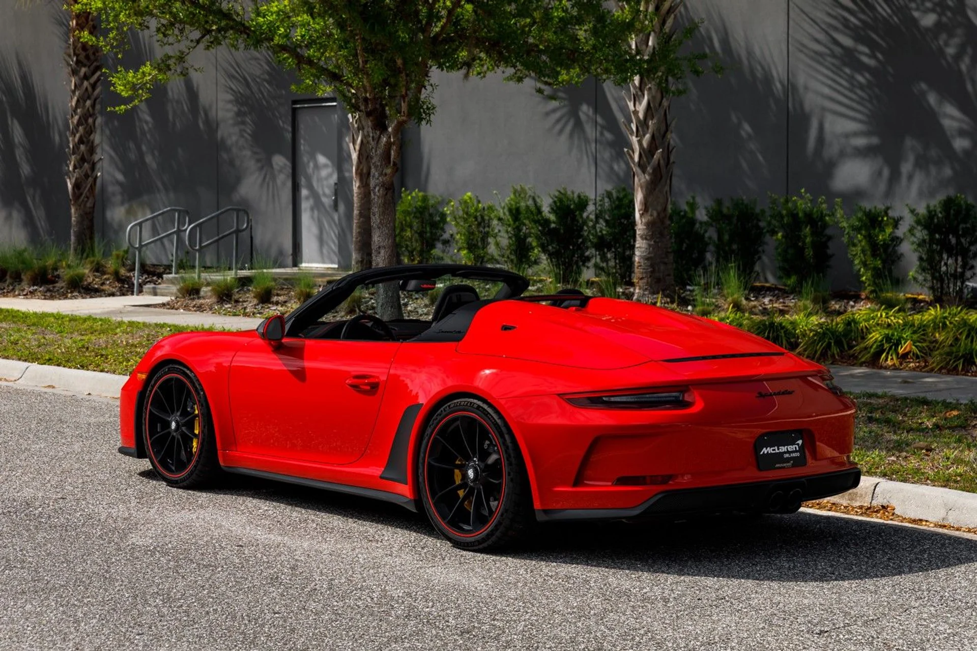 mph020_2532594064_661_p21_l_d3f0e47032