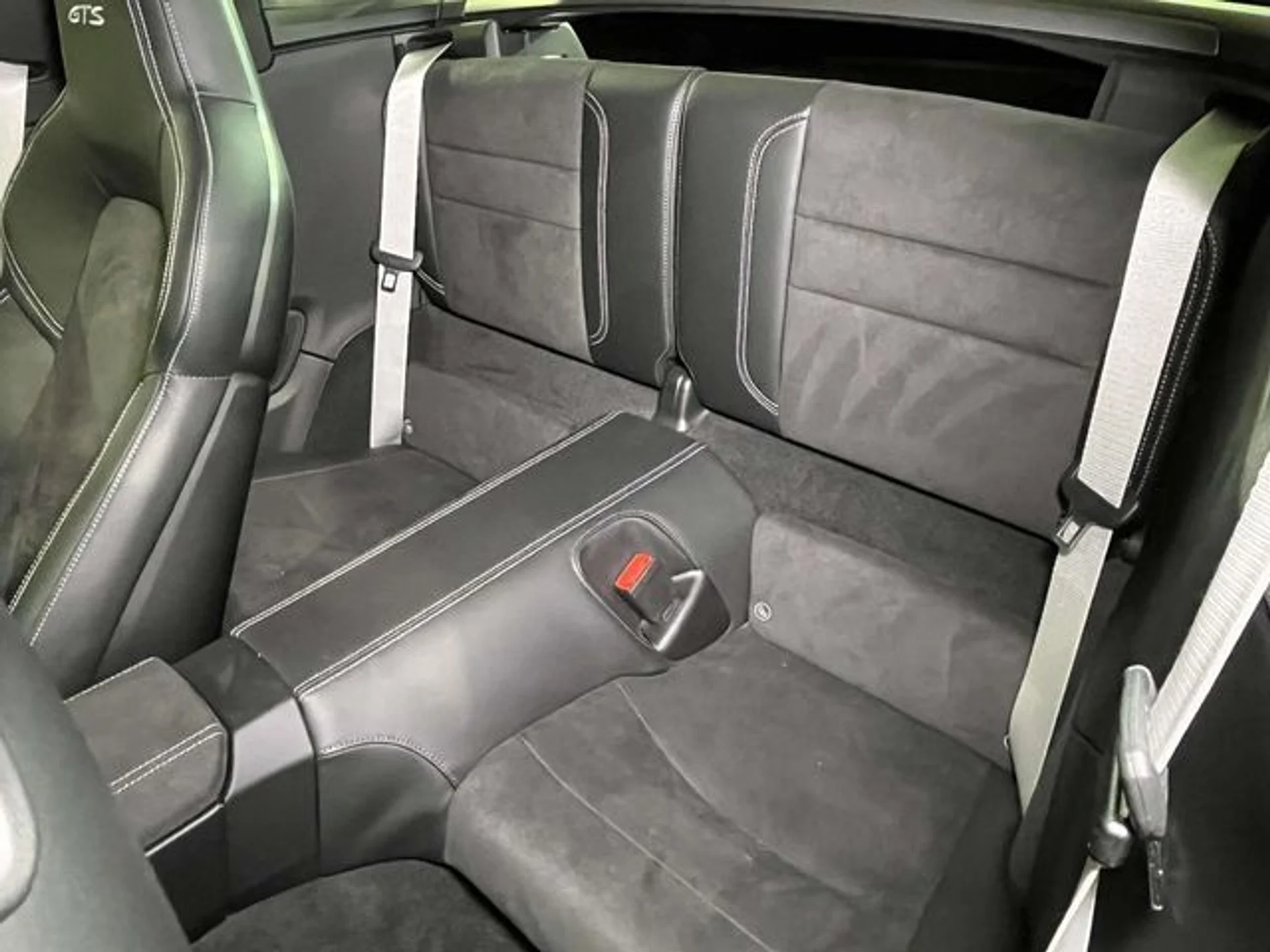 mph020_2533238980_a10d72d8aec99f26d3f23c101f19787bx_dd0833b57c