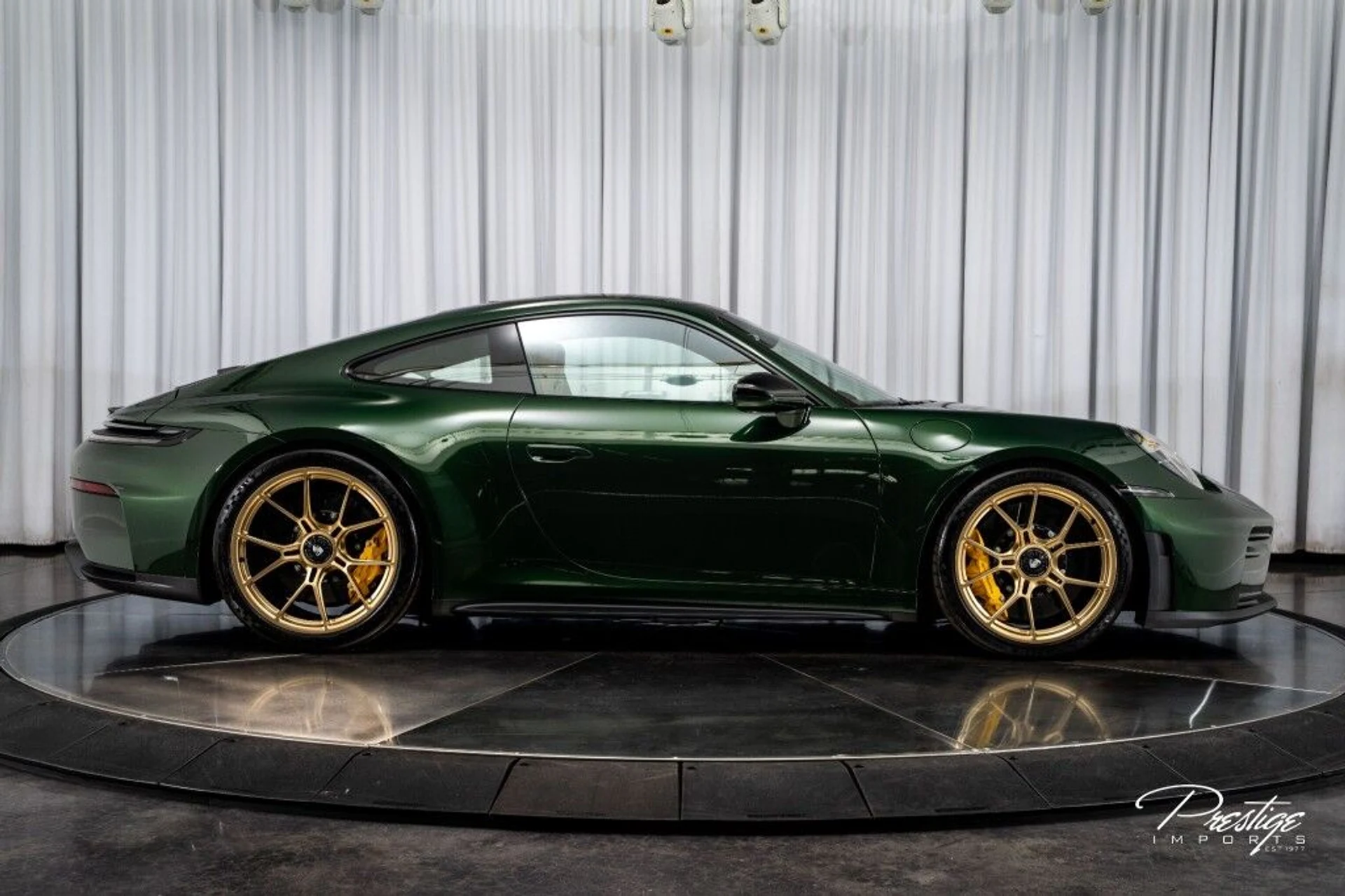 mph020_2536215997_90353c1f83642145556888745ffd183e_fe2690a845