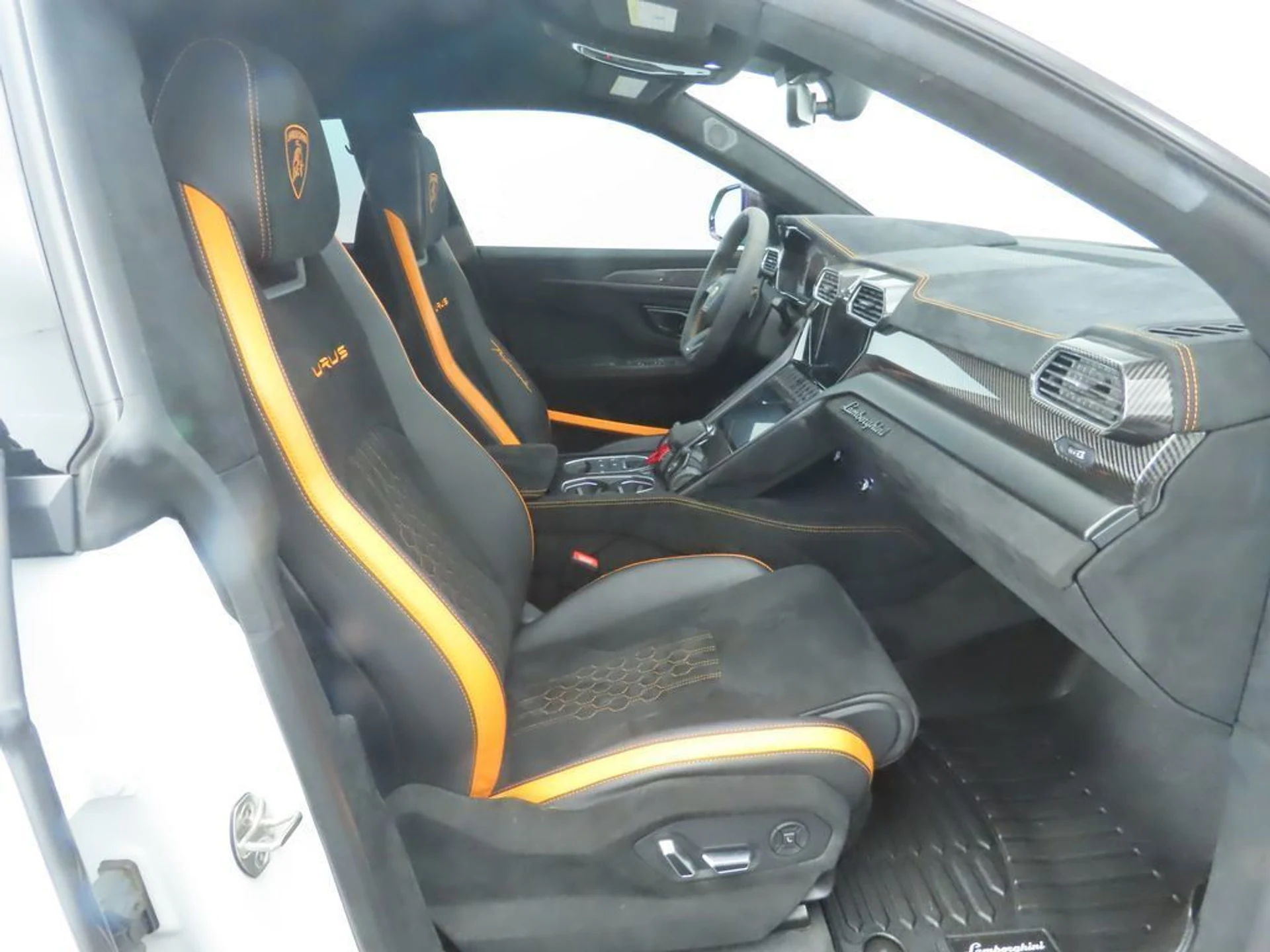 mph020_254026817_used_2024_lamborghini_urus_performanteawd_8119_22973080_21_1024_1ed6239716