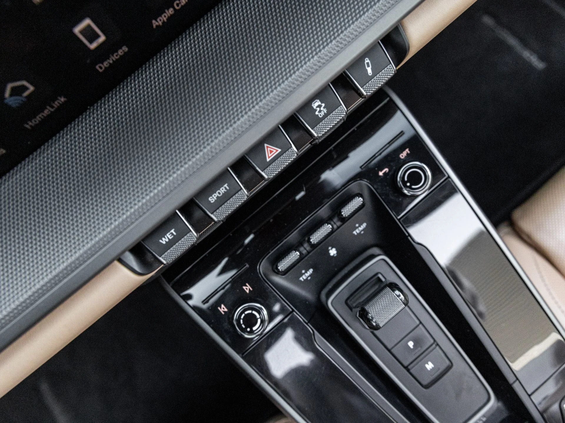 mph020_2542346424_21_212d2ed1ca