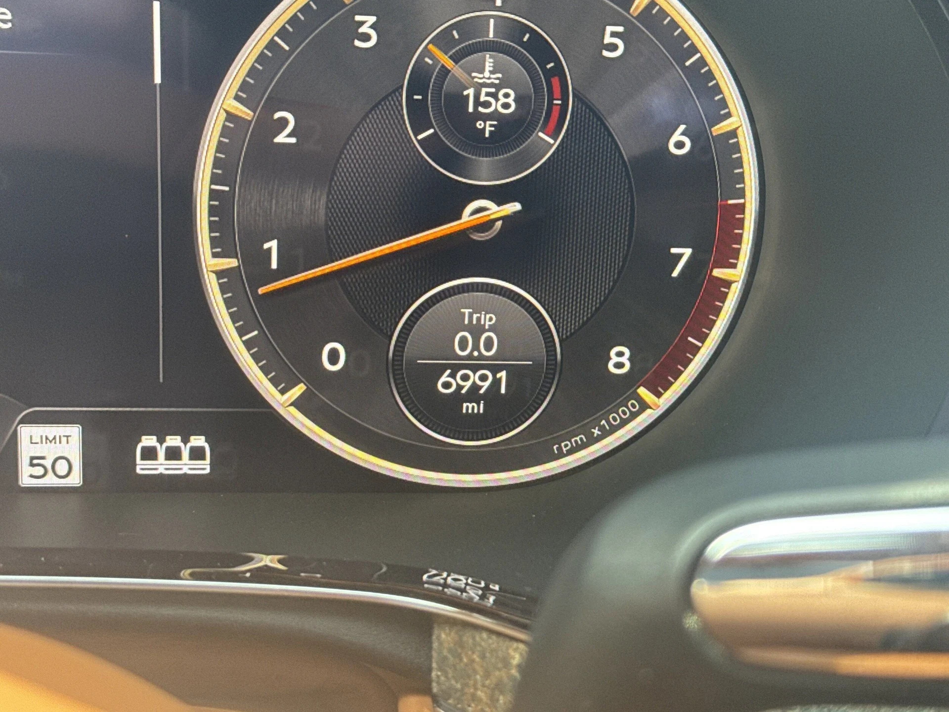 mph020_2546603487_10acdad0d887bbed8bb8bdbdabfa60b0x_2a9c3913c3