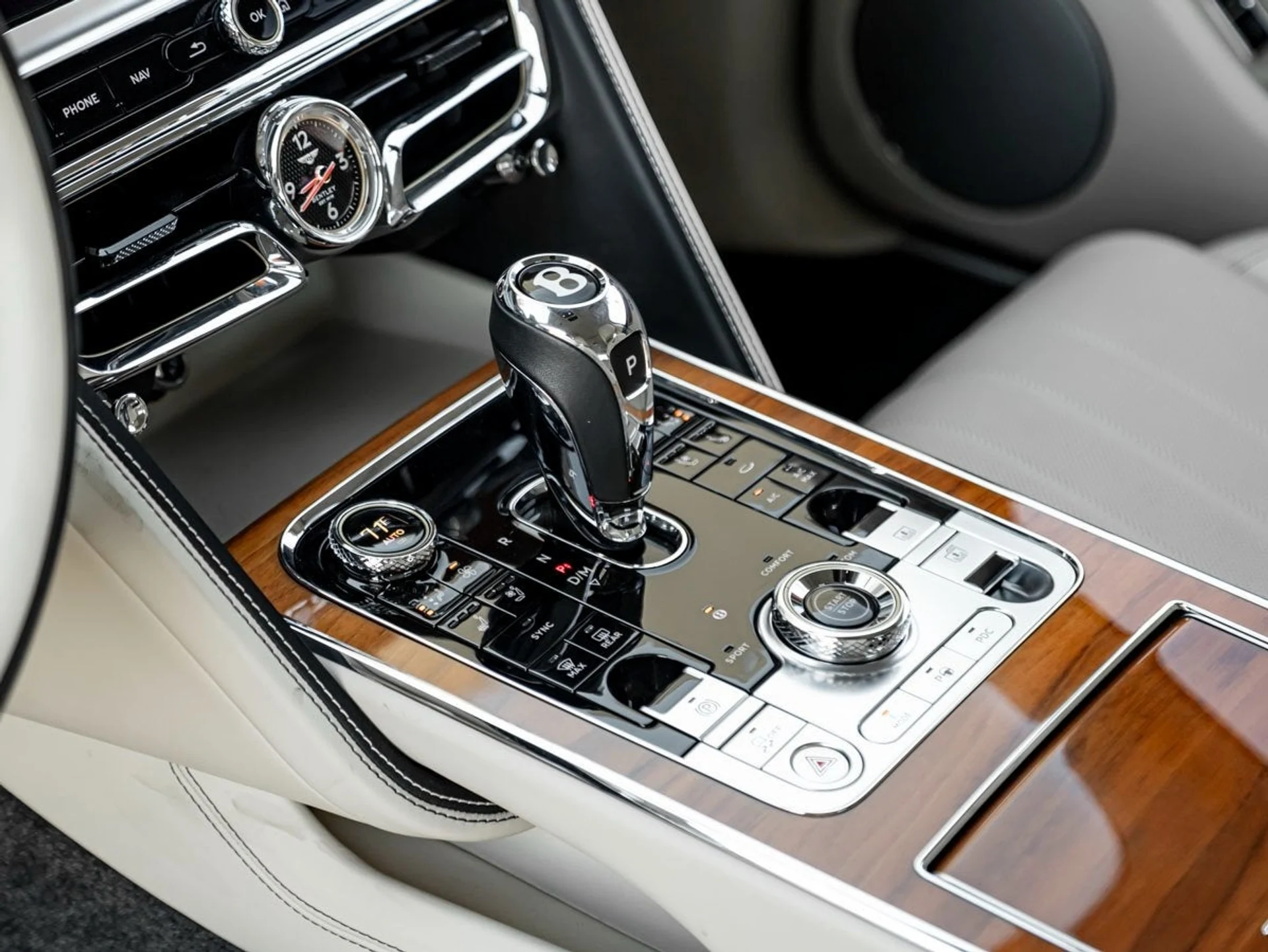 mph020_2547321648_21_ca2f2404eb