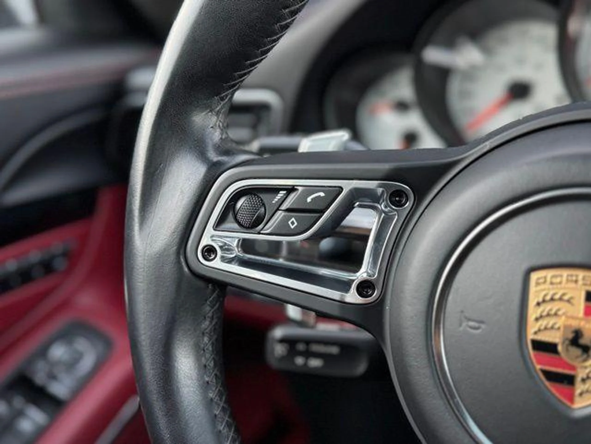 mph020_2547995105_4n6_Jz_L_Sm_I_Me_J00_CG_Lo_M_Czi_ses_7f2d488cb9