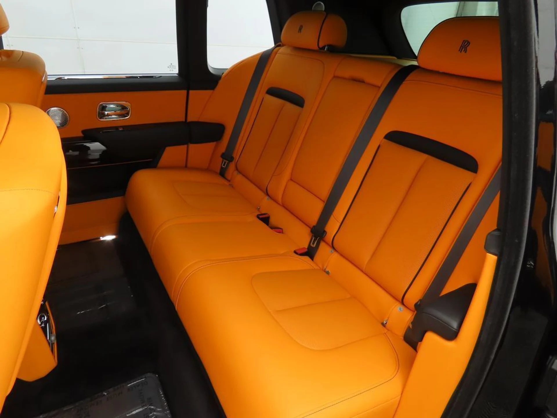 mph020_2552108772_used_2023_rolls_royce_cullinan_sportutility_8119_22974083_21_1024_8f584a3d1f