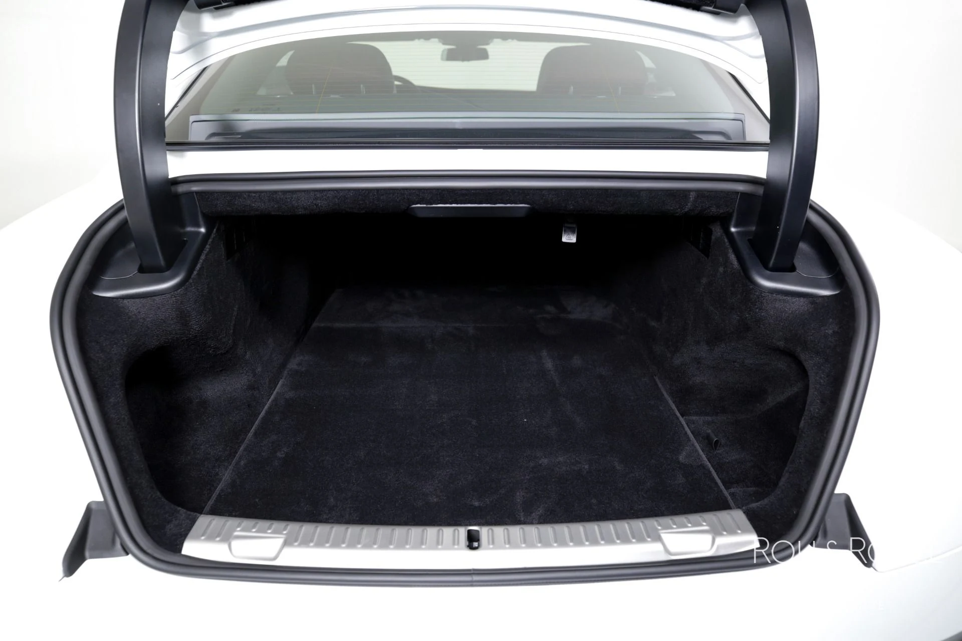 mph020_2553711215_Used_2024_Rolls_Royce_Spectre_1711139592_cb7339acd4