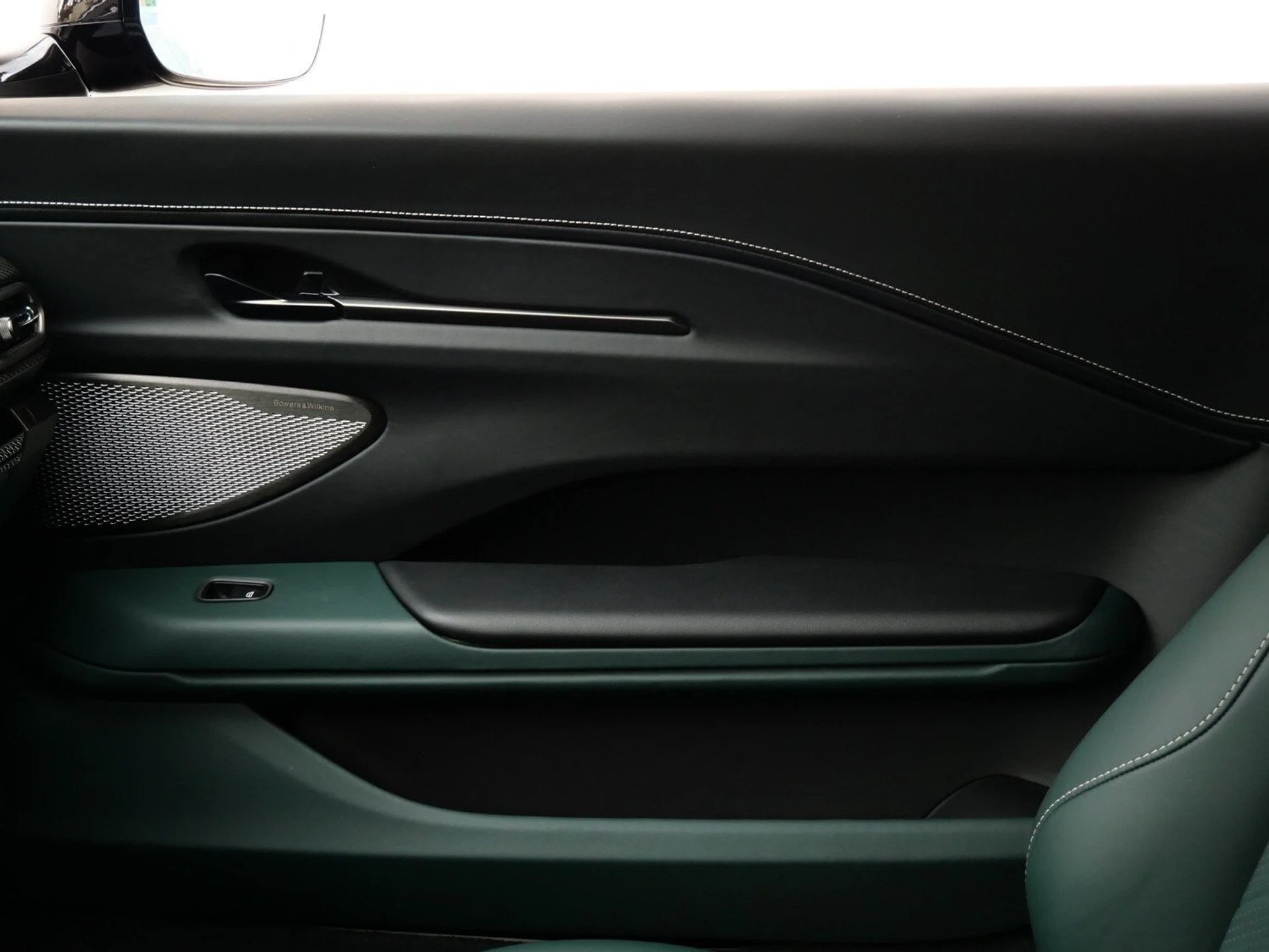 mph020_2554312087_8c84e60cdd8489f33c92c8a17145f456x_7ae38aa317