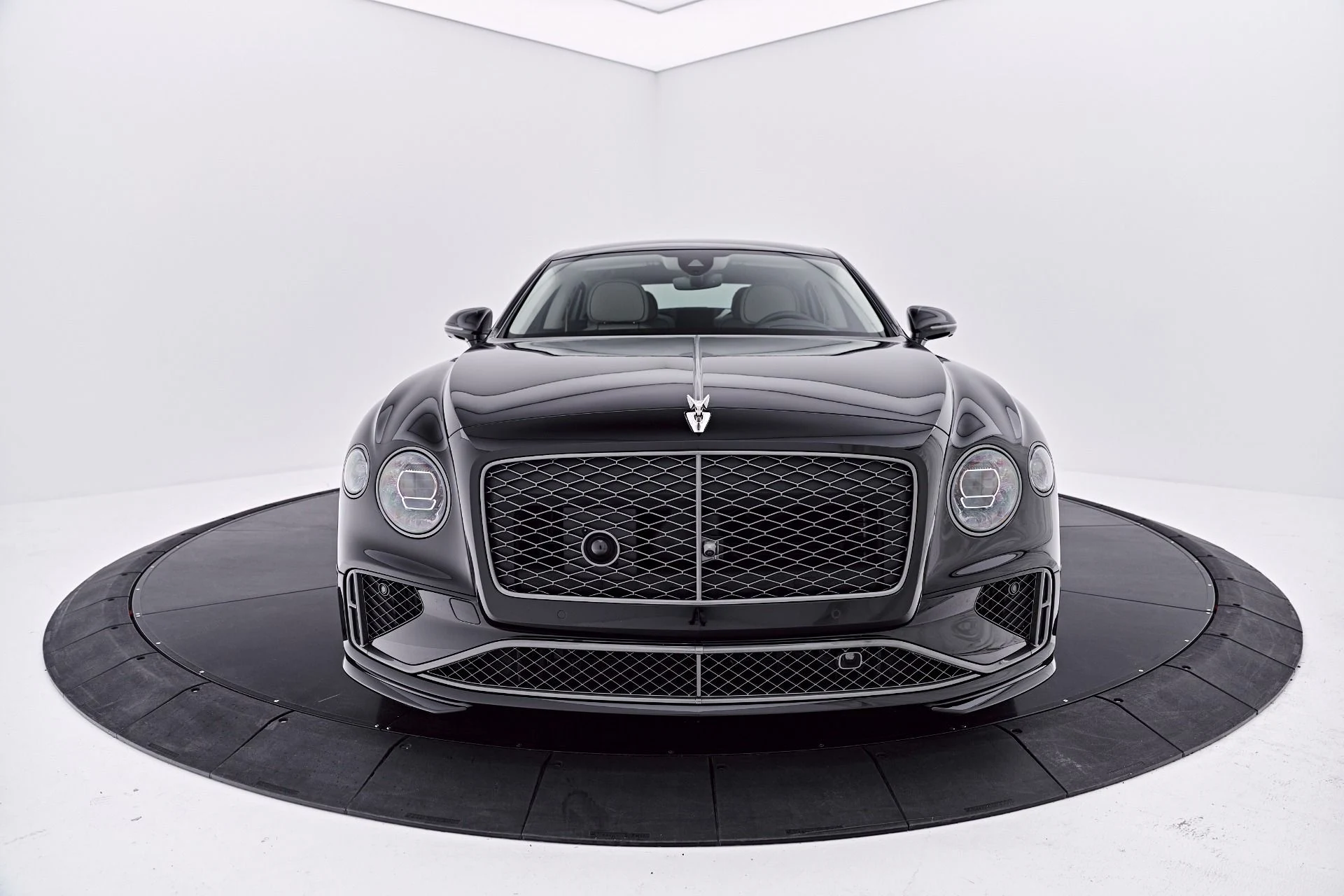 mph020_2556699732_Used_2025_Bentley_Flying_Spur_Speed_1786412184_6ac87deadf