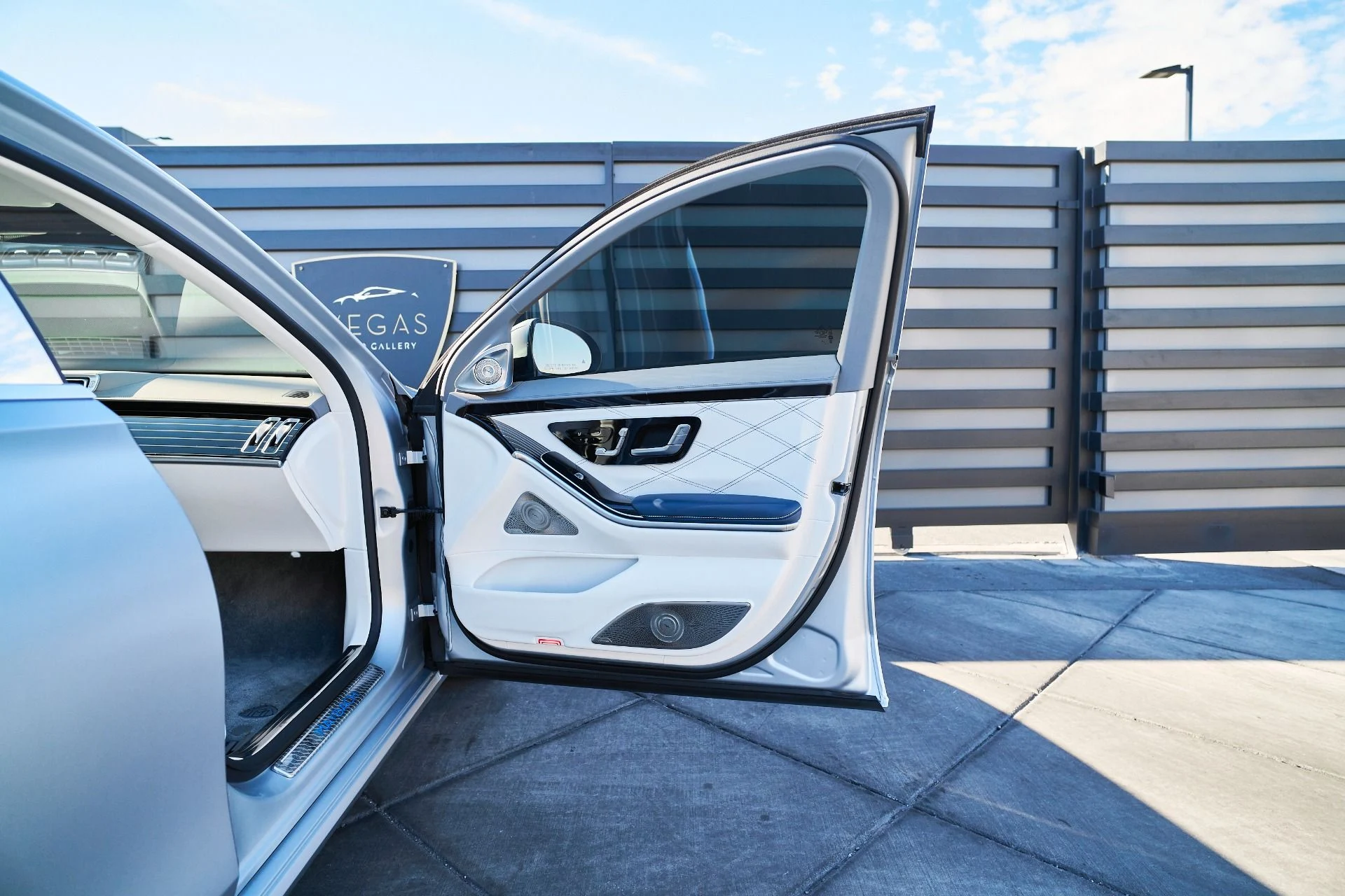 mph020_2564029878_Used_2024_Mercedes_Benz_S_Class_Maybach_S_680_1765936768_98ac1a4948