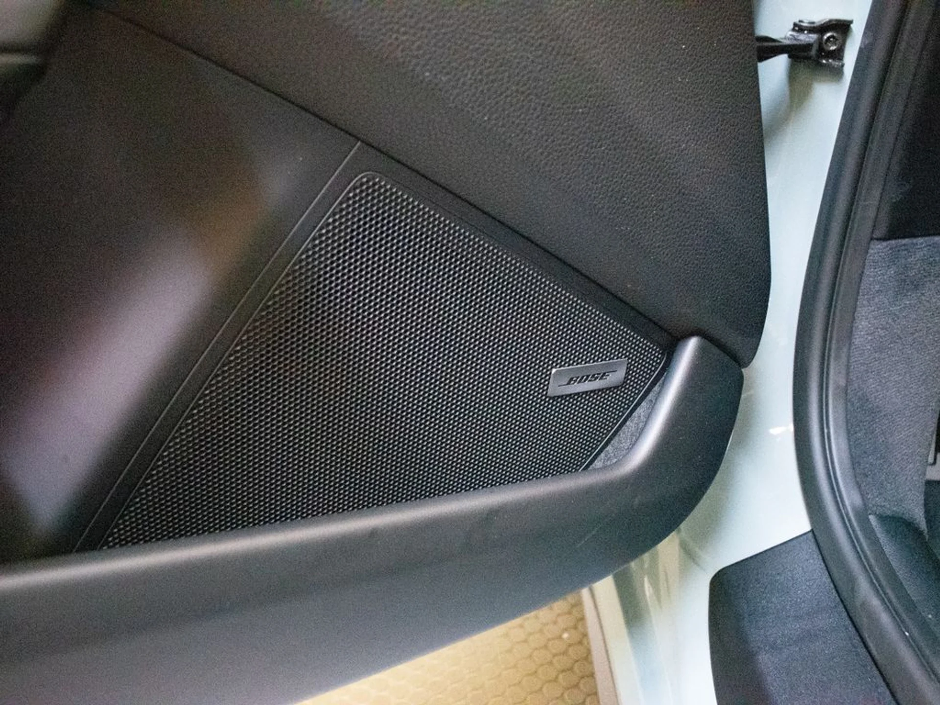 mph020_2566584764_e04f7f7494b65c83b64eee25d11d4c69x_57b3826a94