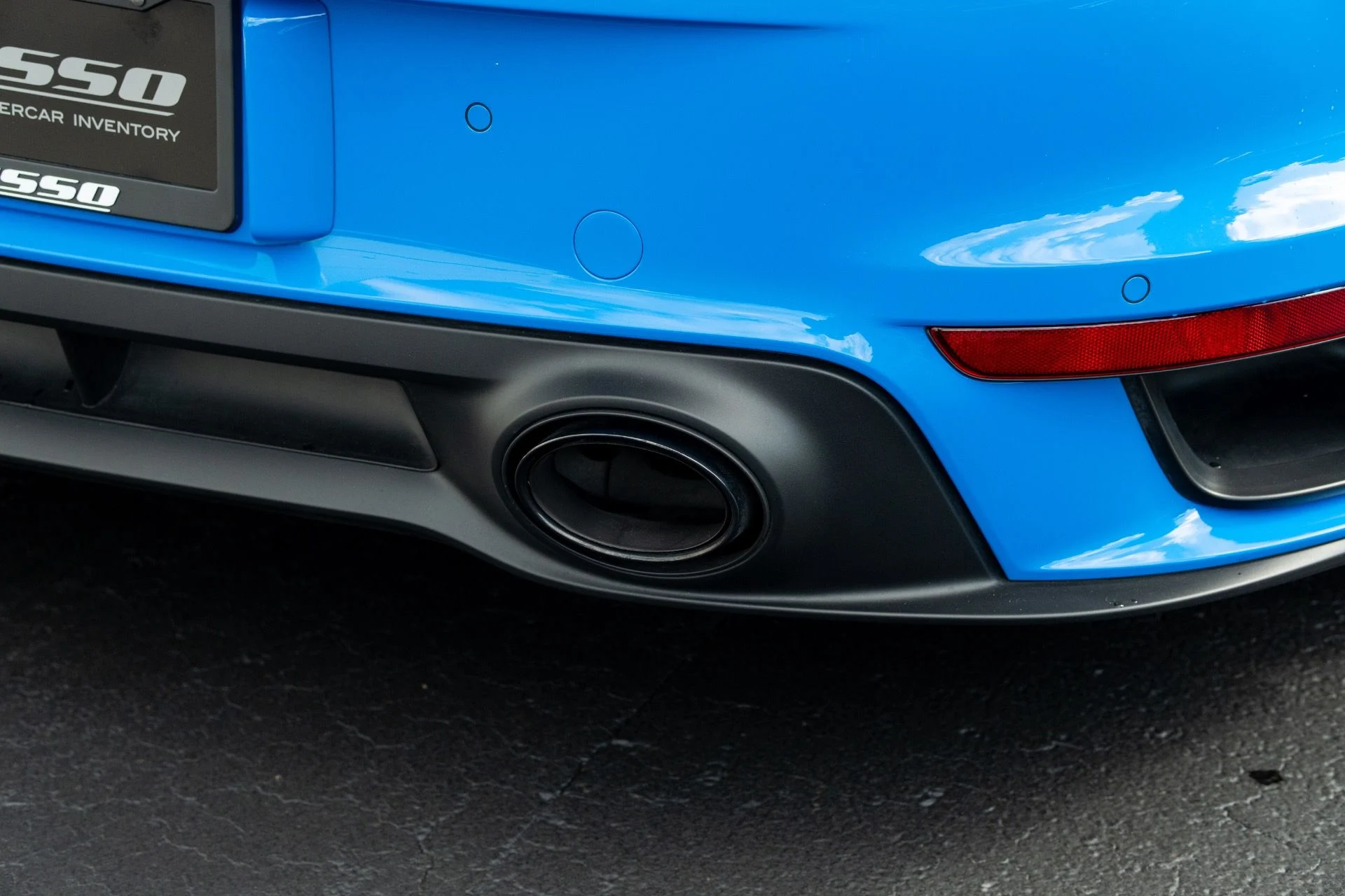 mph020_2569073018_Used_2023_Porsche_911_Turbo_S_1759285627_21e99907c2