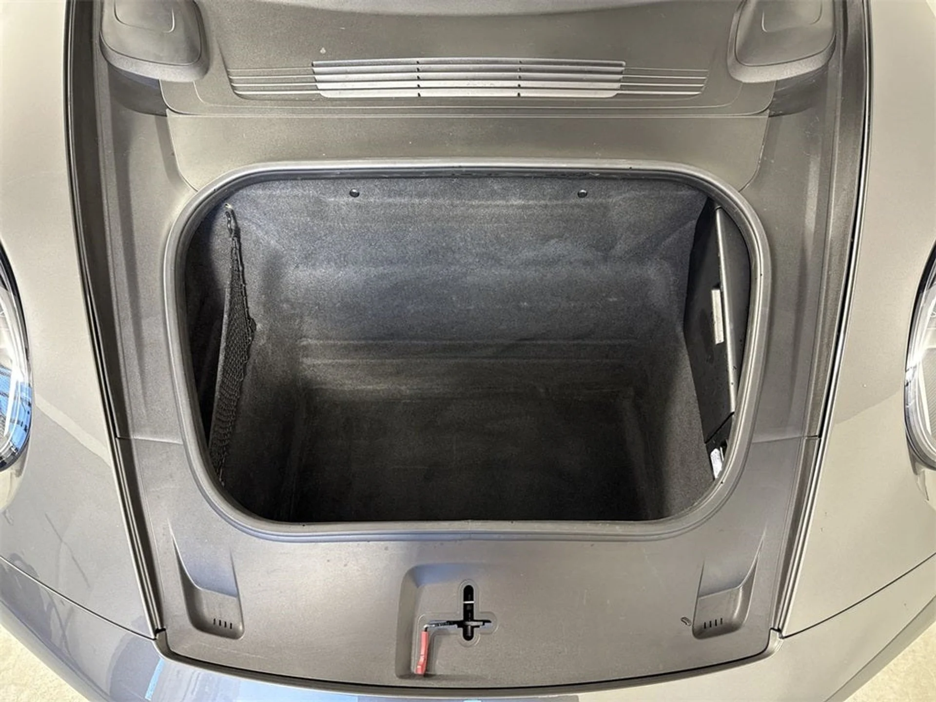 mph020_2569684475_21_c177fe35f1