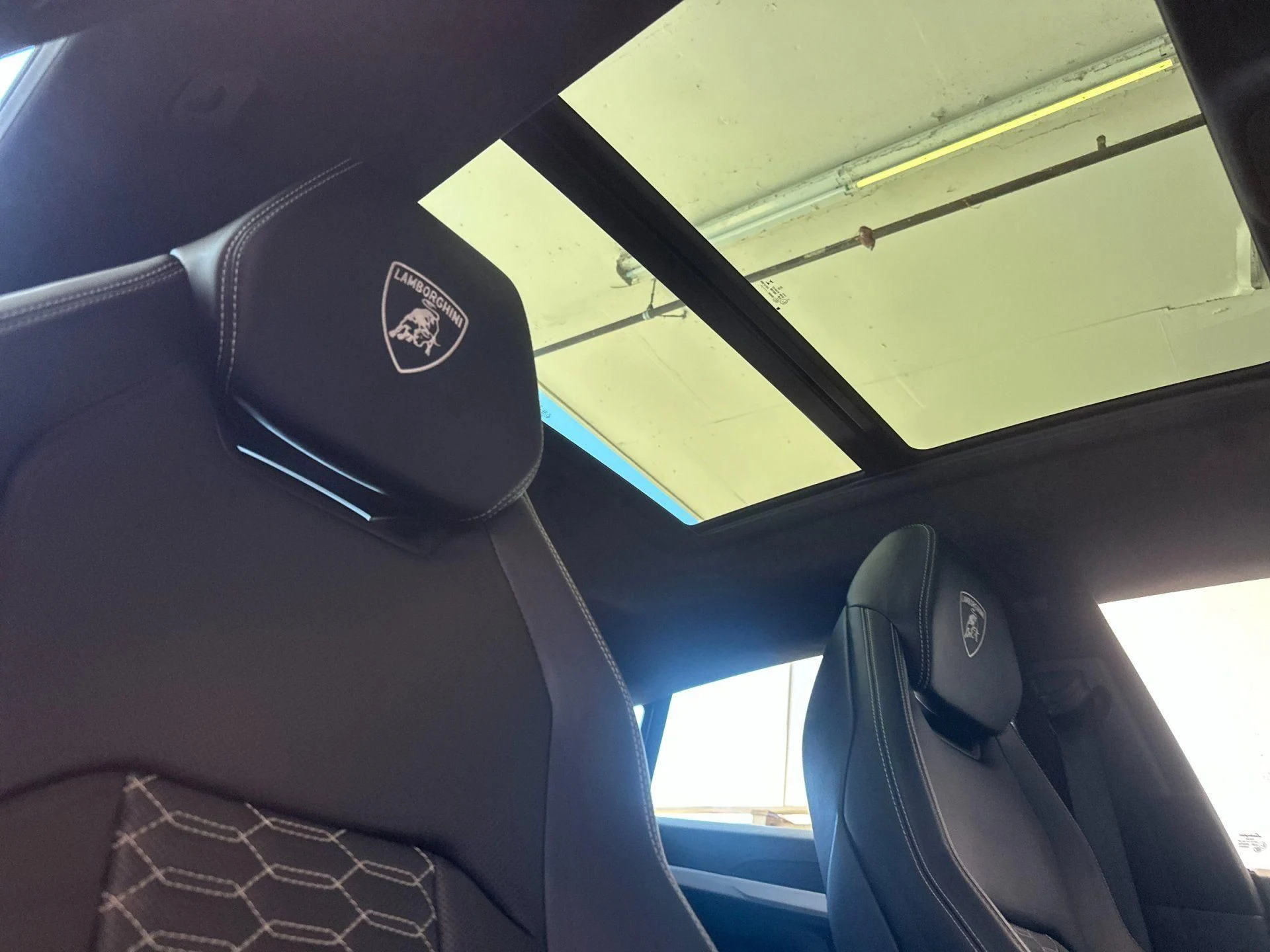 mph020_2572248219_Used_2021_Lamborghini_Urus_1785318270_f075c6f861