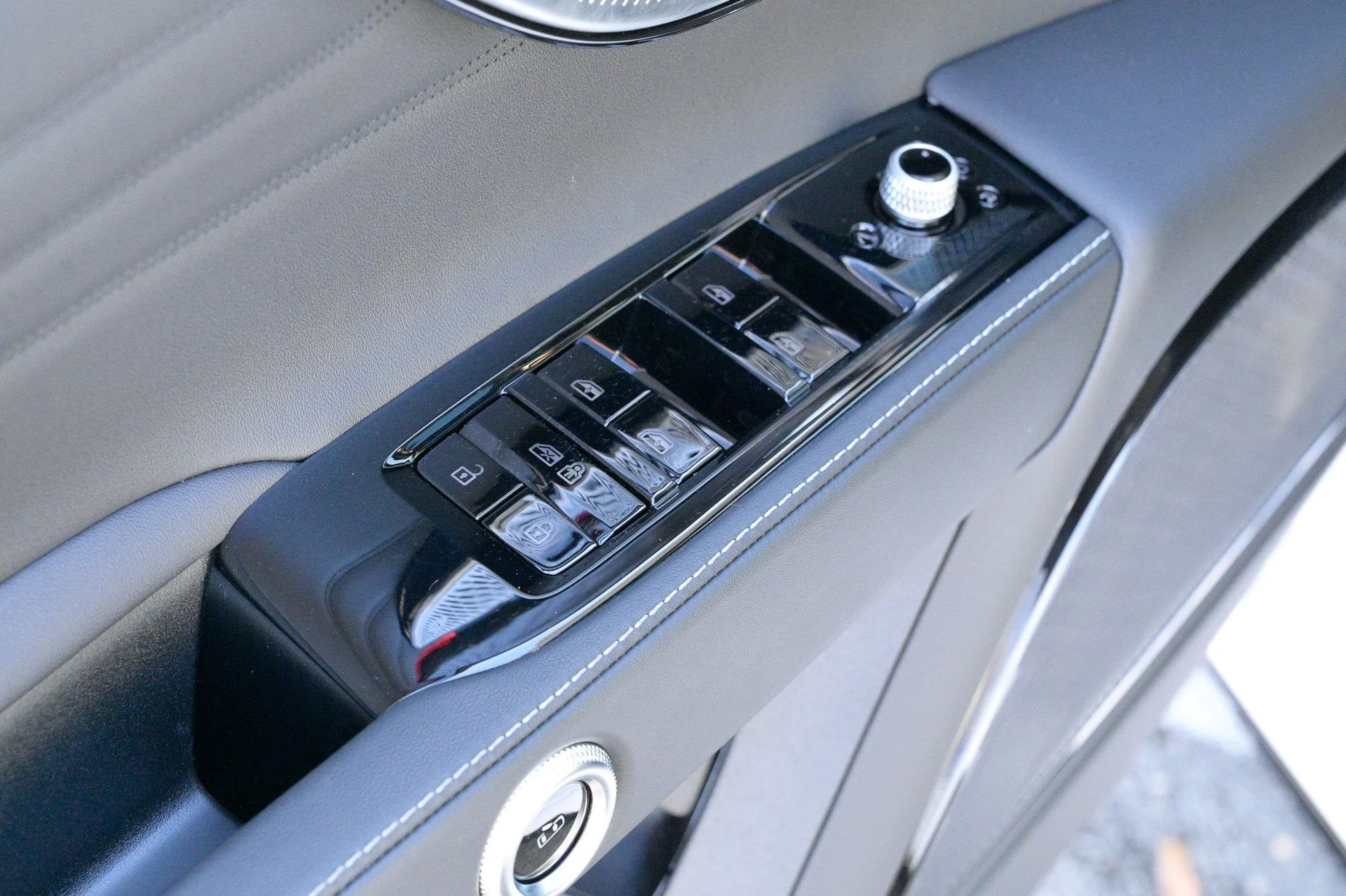 mph020_2573417705_07a264353fde40a4ab5f2997c6dd9424_c1d423a766