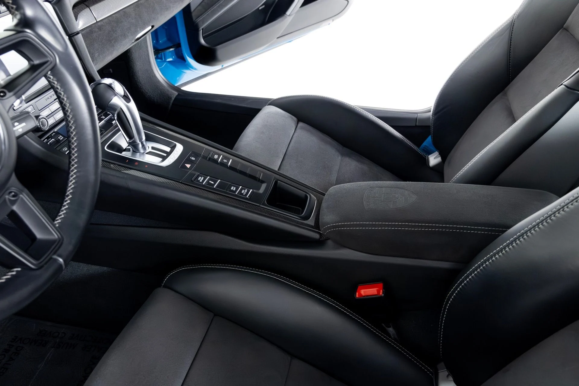 mph020_2573481224_Used_2018_Porsche_911_GT_2_RS_1766512611_945cf84838