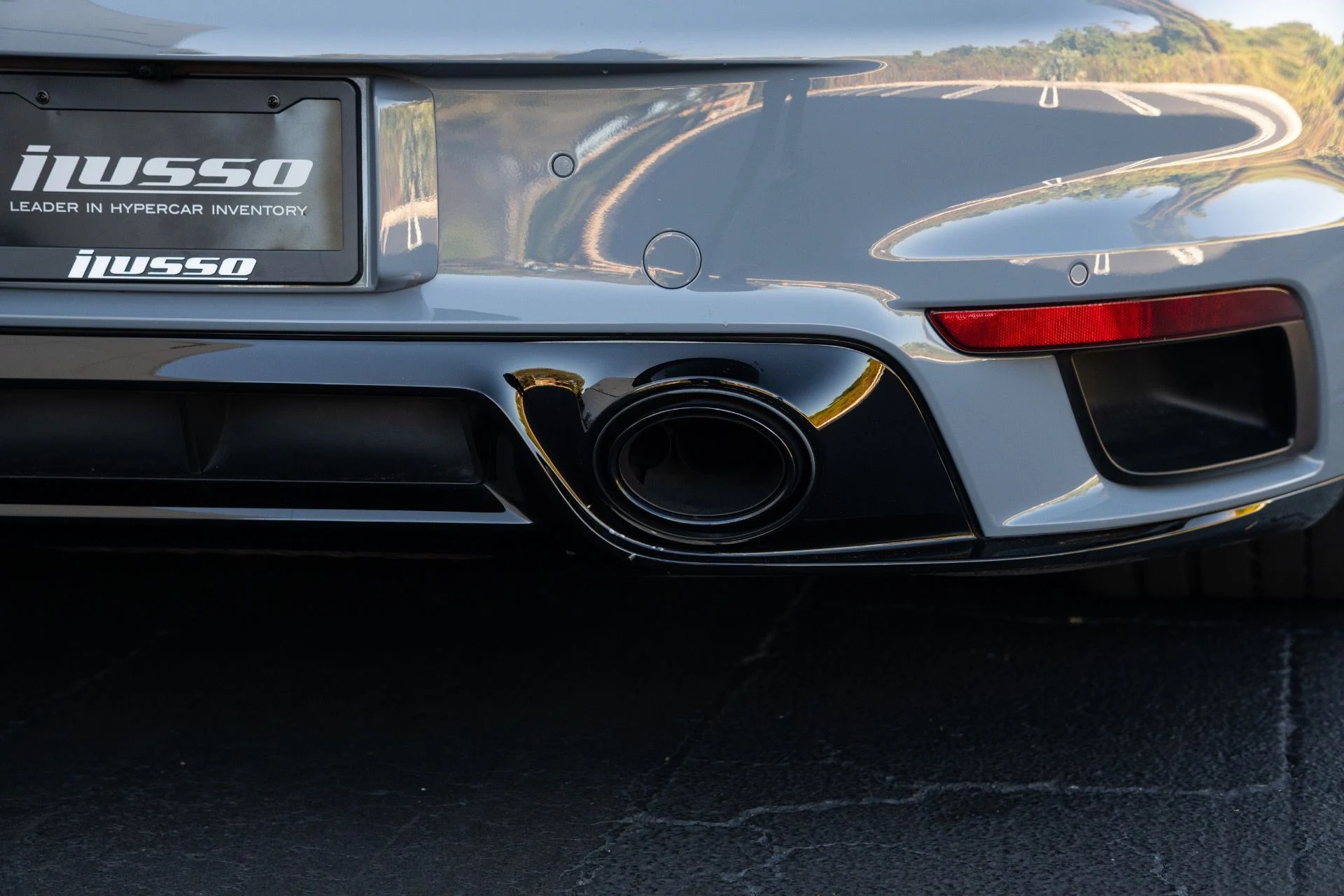 mph020_2573801360_Used_2023_Porsche_911_Turbo_1772073632_8c2bd3f8fb