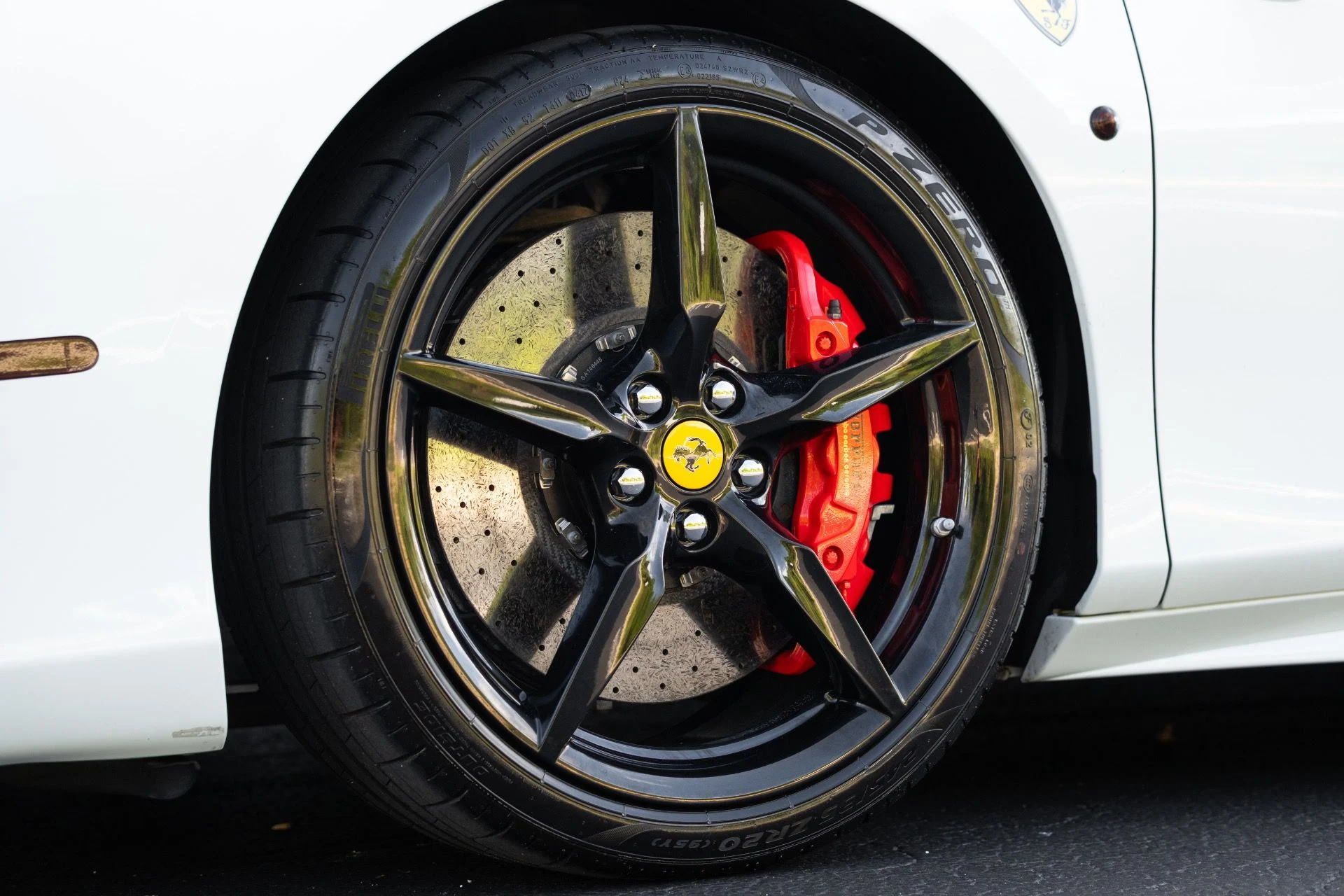 mph020_258206590_Used_2017_Ferrari_488_GTB_1776194926_0a987ee154