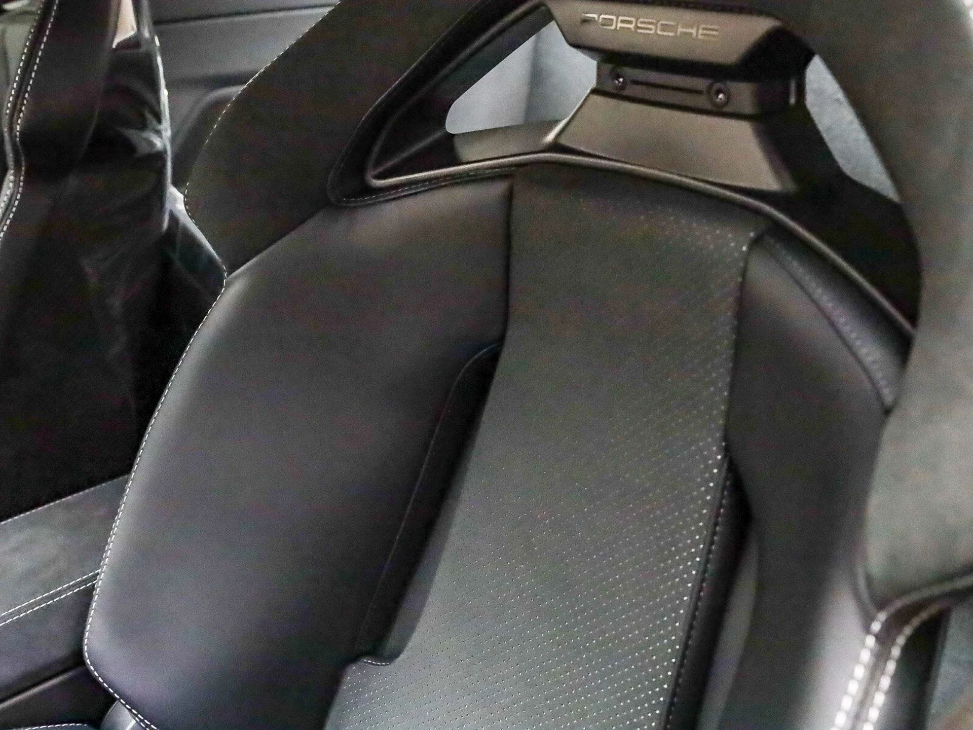 mph020_2584272193_9ac1df7039360b099143839178d00b61x_de9c86640d