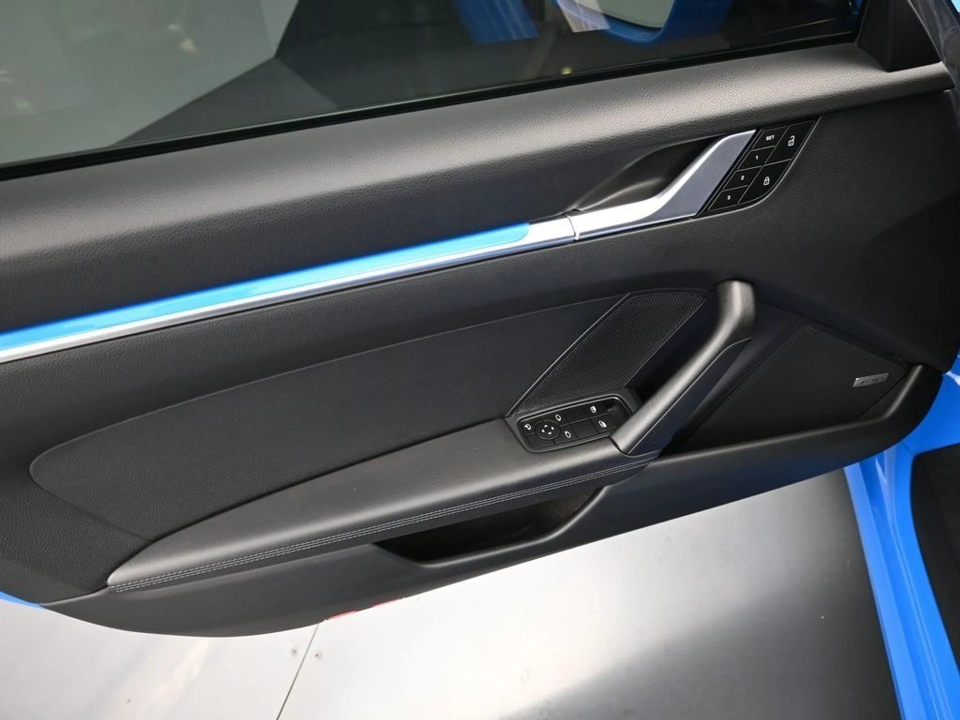 mph020_2586537624_4e1c7d1692cab7aaccdef364216649eb_2e7cb903a0