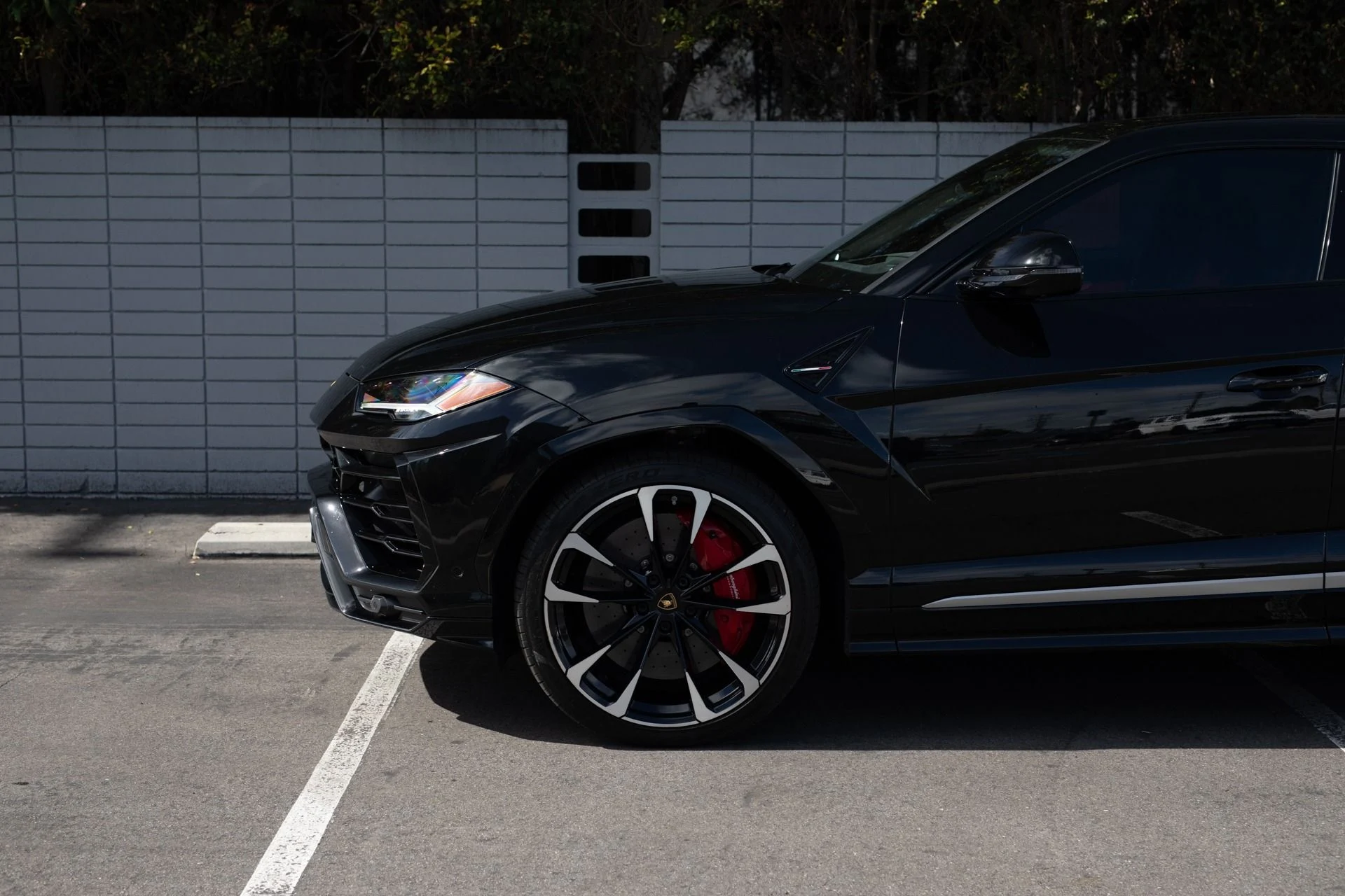 mph020_2592470771_Used_2020_Lamborghini_Urus_1739815966_ec8e6ad5df